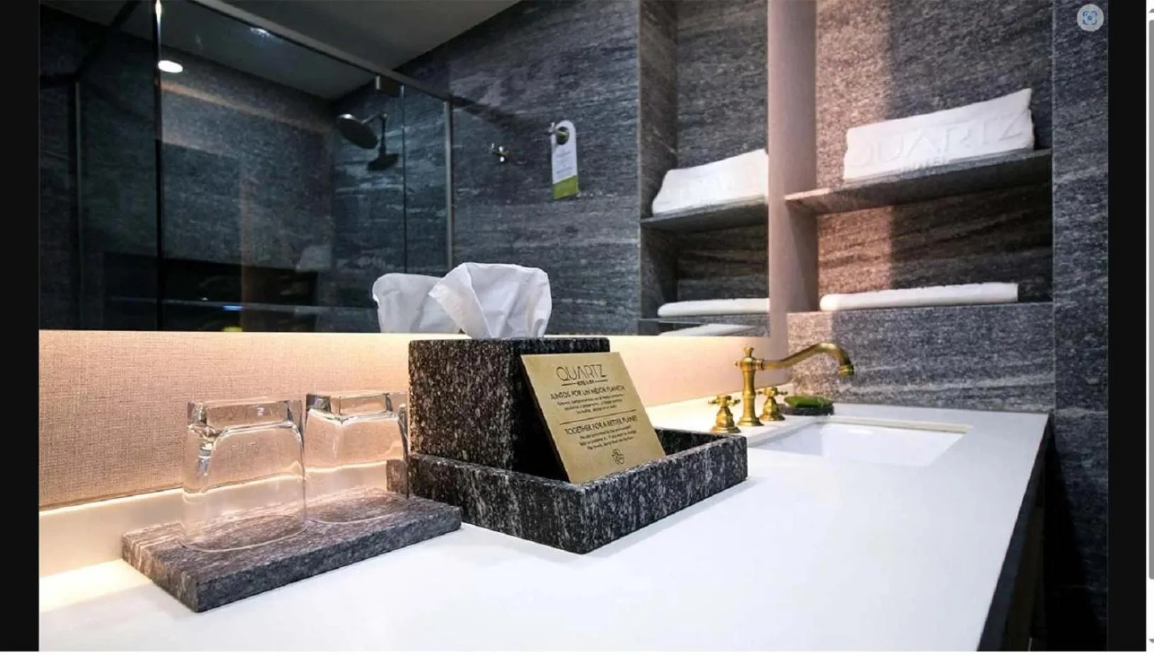 Bathroom in QUARTZ HOTEL & SPA