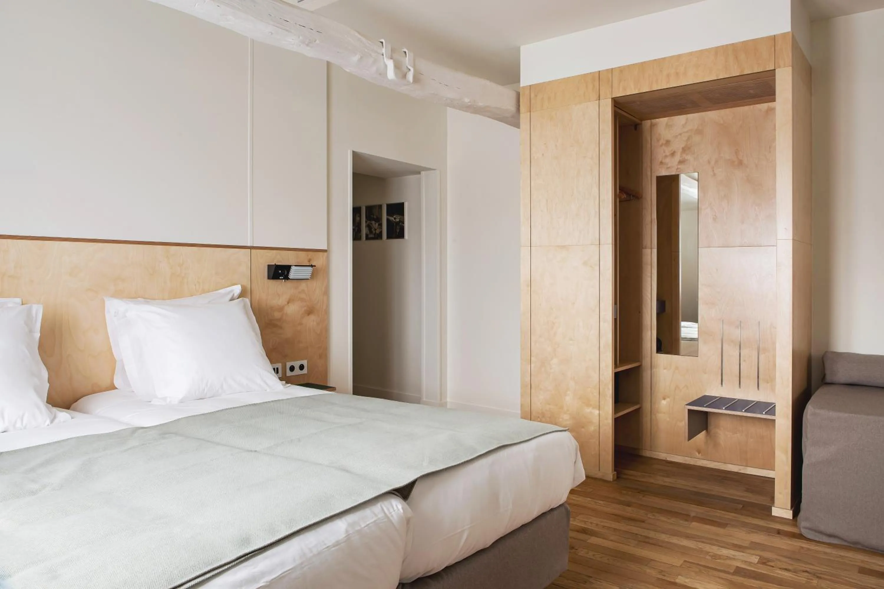 Bedroom, Bed in New Hotel Opéra