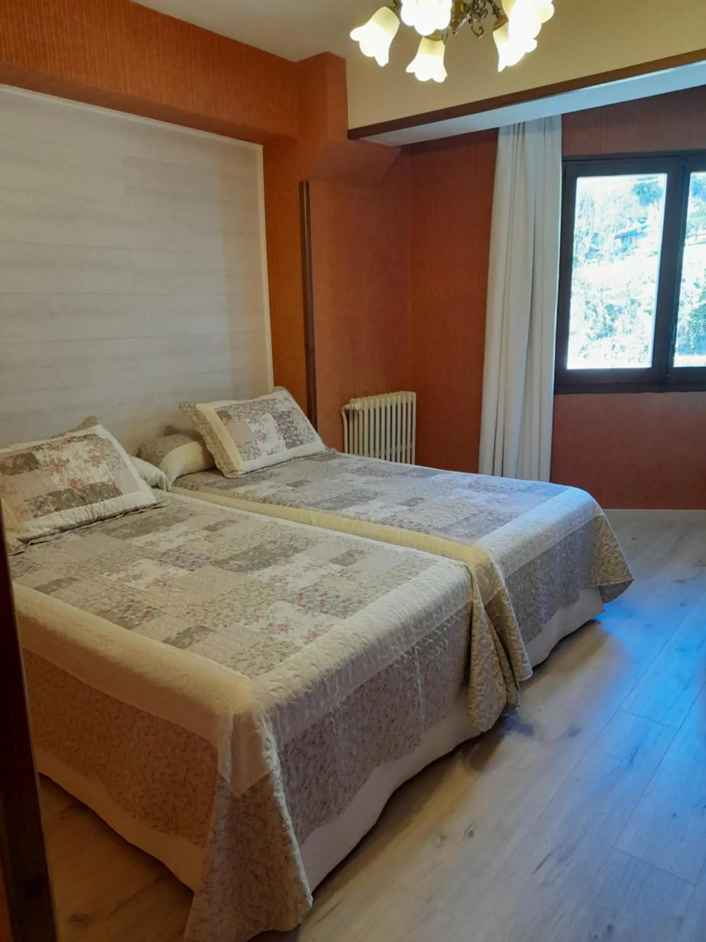 Superior Triple Room in Hotel Giral Superior Triple Room in Hotel Giral