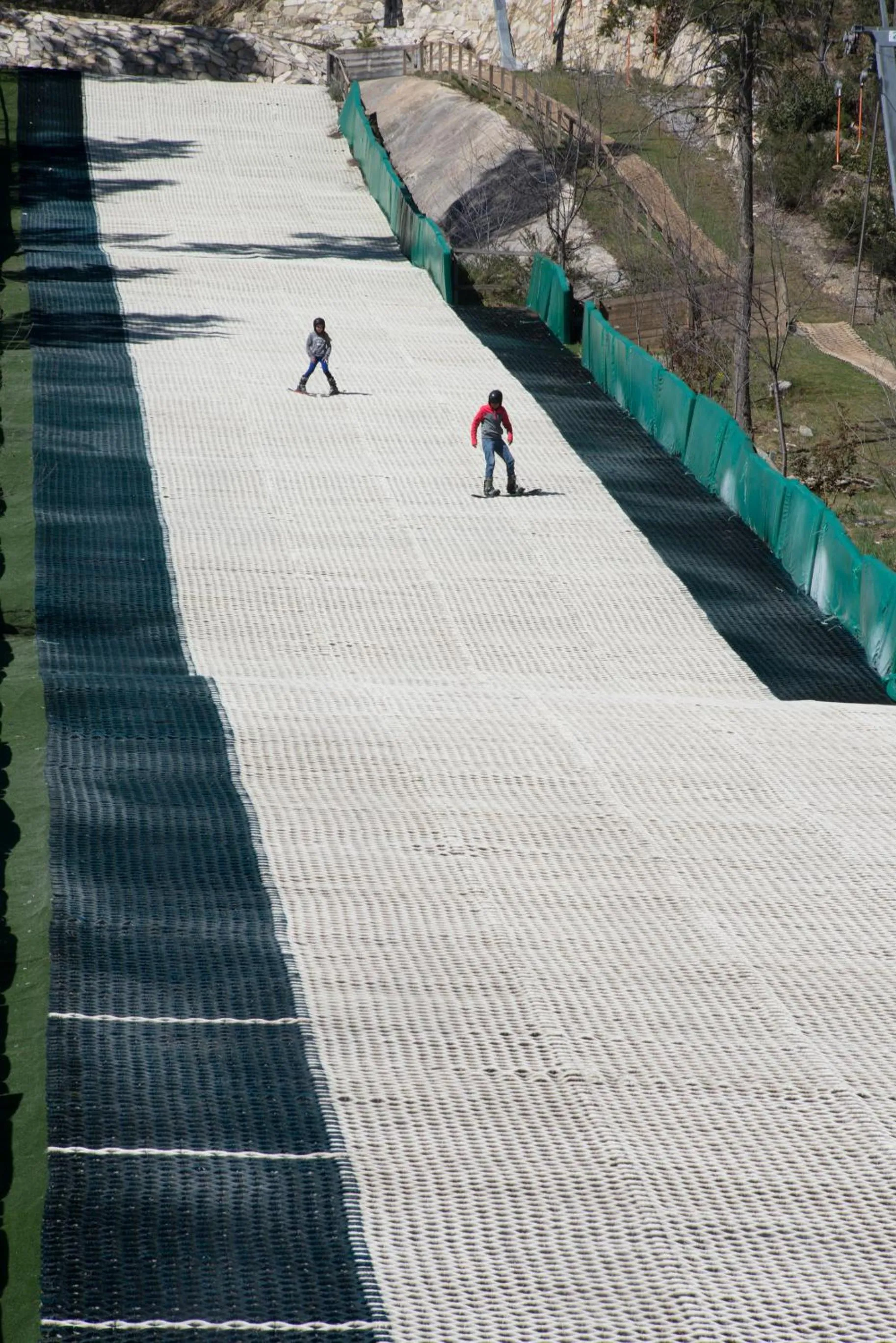 Skiing in Bosques de Monterreal