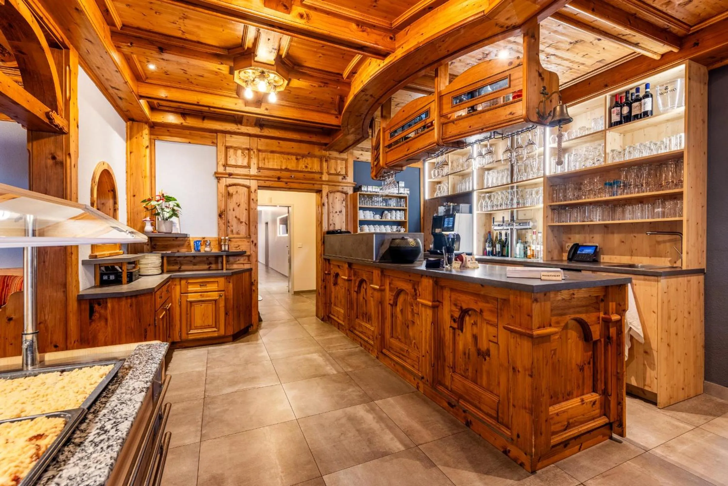 Restaurant/places to eat in Strandhotel zur Promenade