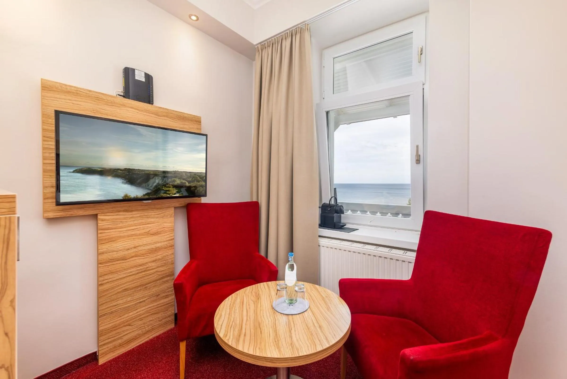 Photo of the whole room in Strandhotel zur Promenade