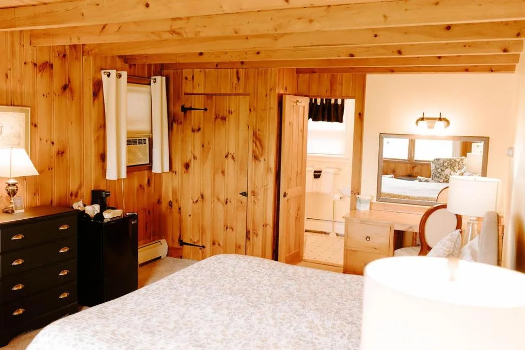 Bed in Snowvillage Inn