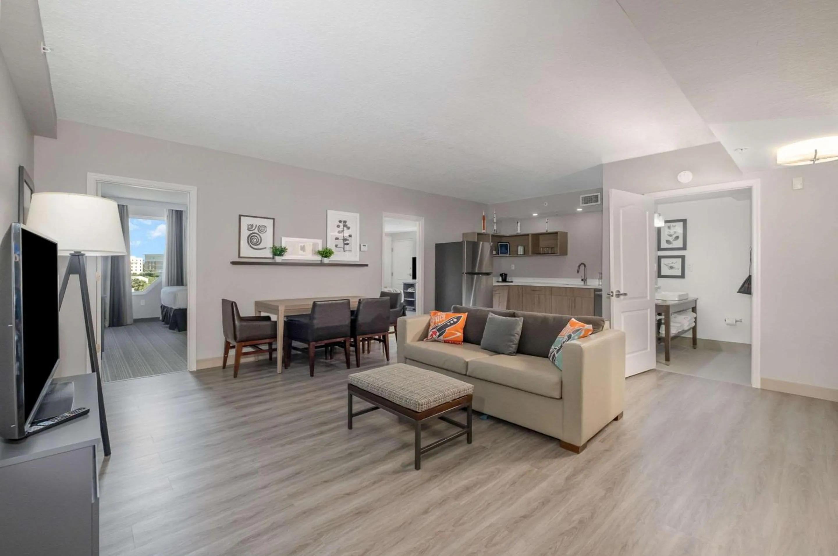 Bedroom in Country Inn & Suites by Radisson, Port Canaveral, FL