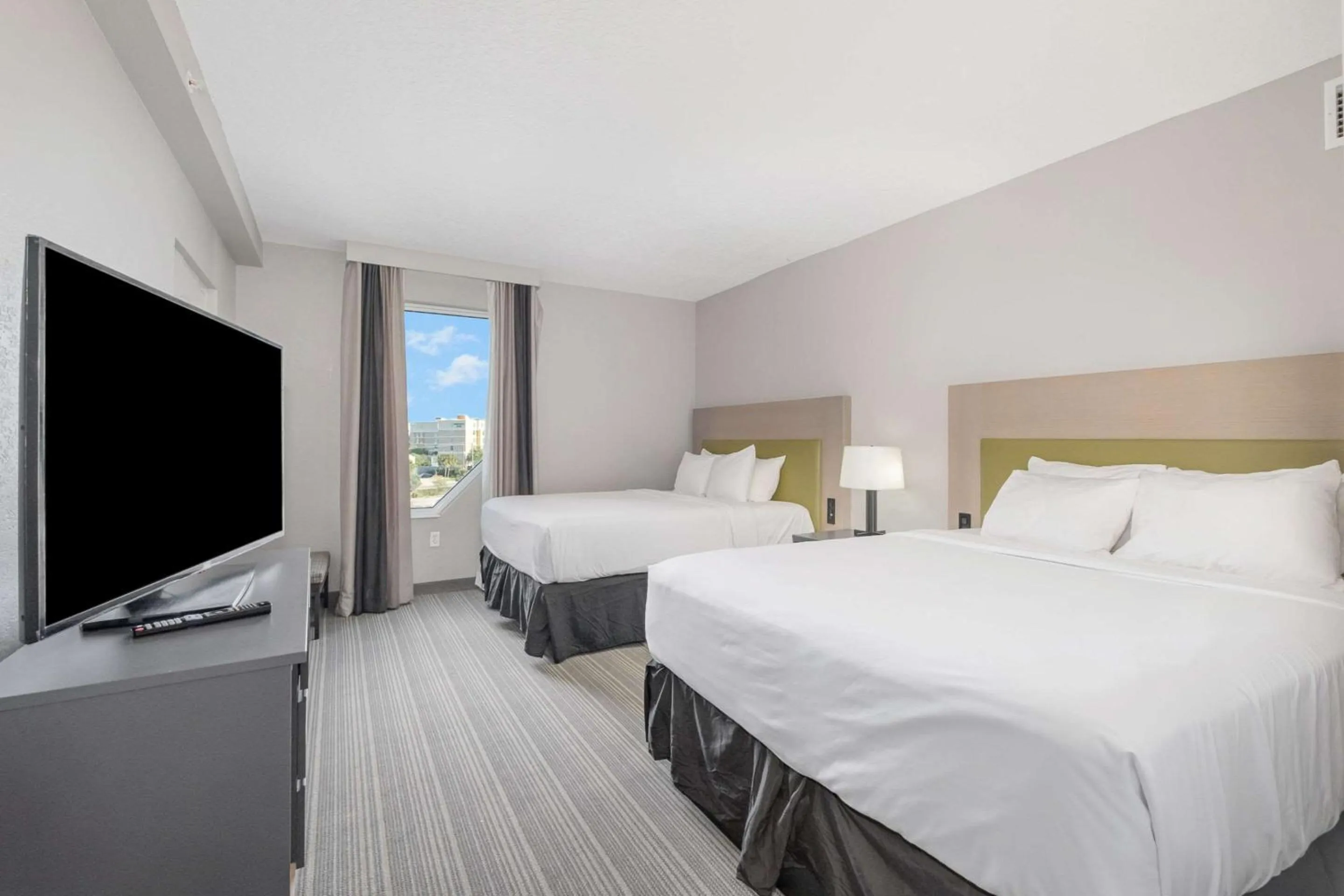 Bedroom, Bed in Country Inn & Suites by Radisson, Port Canaveral, FL