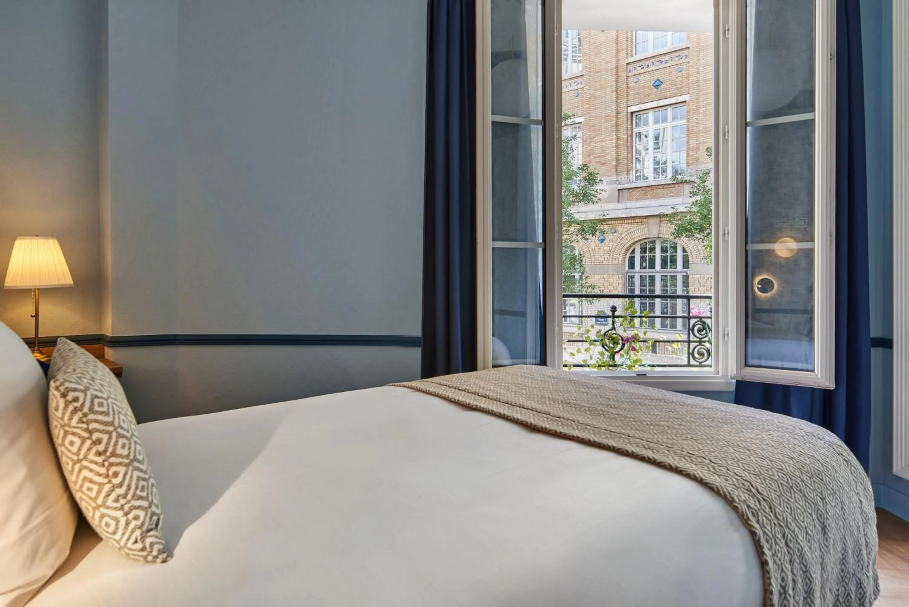 Bedroom, Bed in Hotel de Neuve by Happyculture