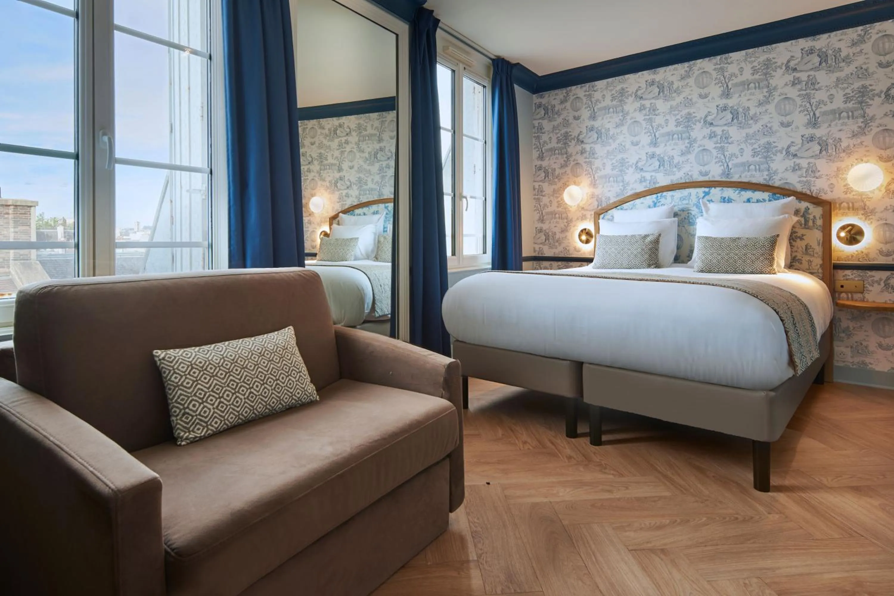Bedroom, Bed in Hotel de Neuve by Happyculture