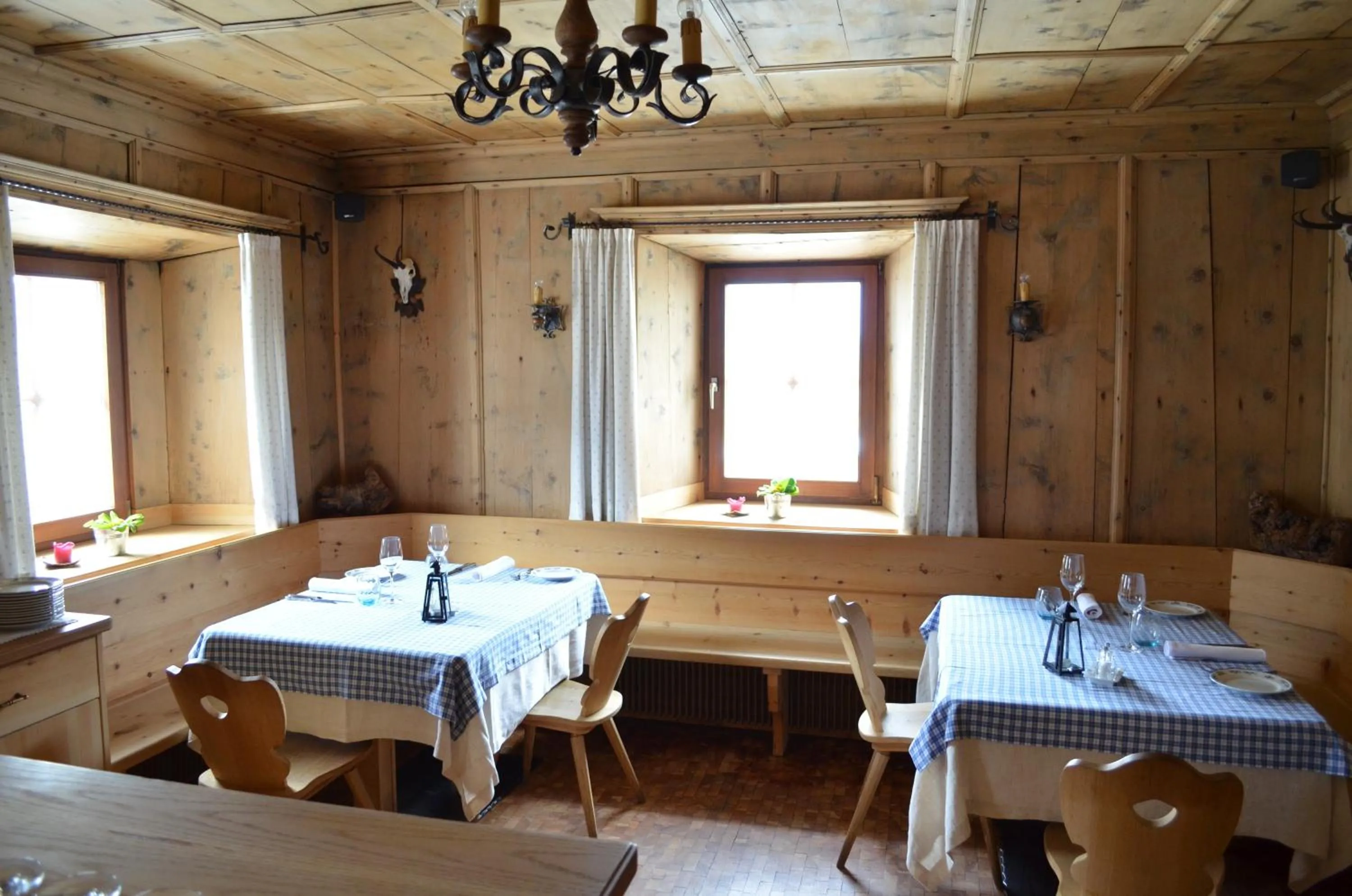 Restaurant/places to eat in Ansitz Goller