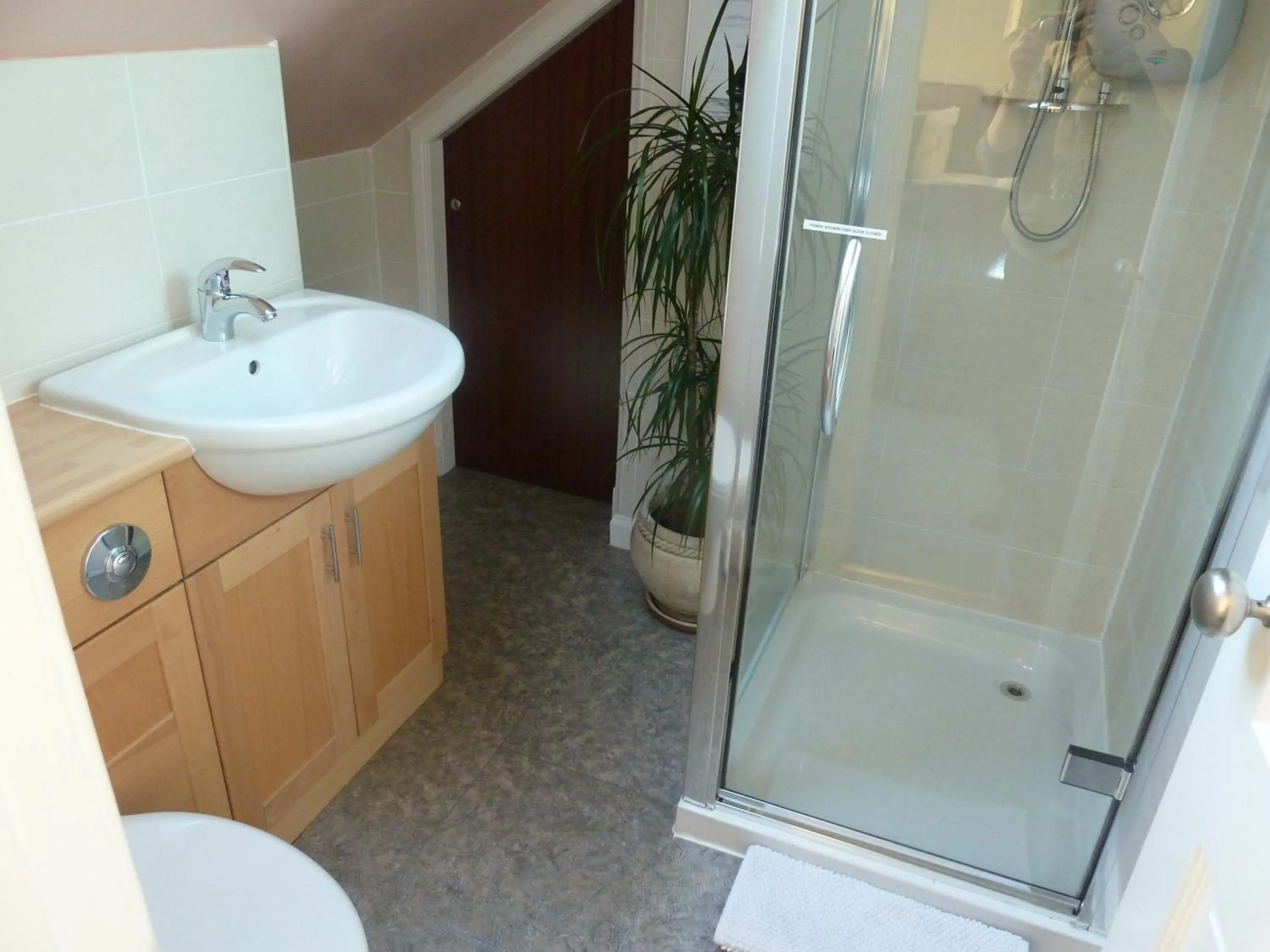 Bathroom in Burnside Guest House