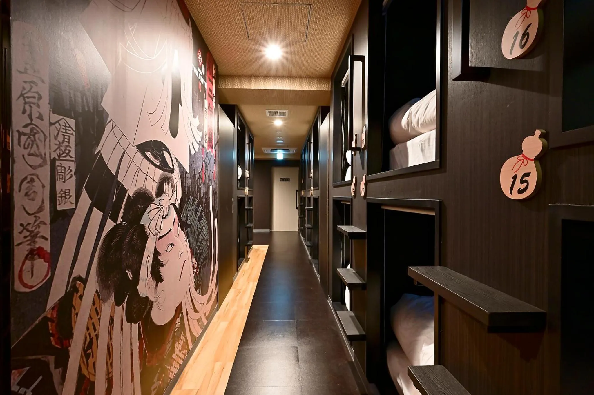 Photo of the whole room in Hotel Tomariya Ueno