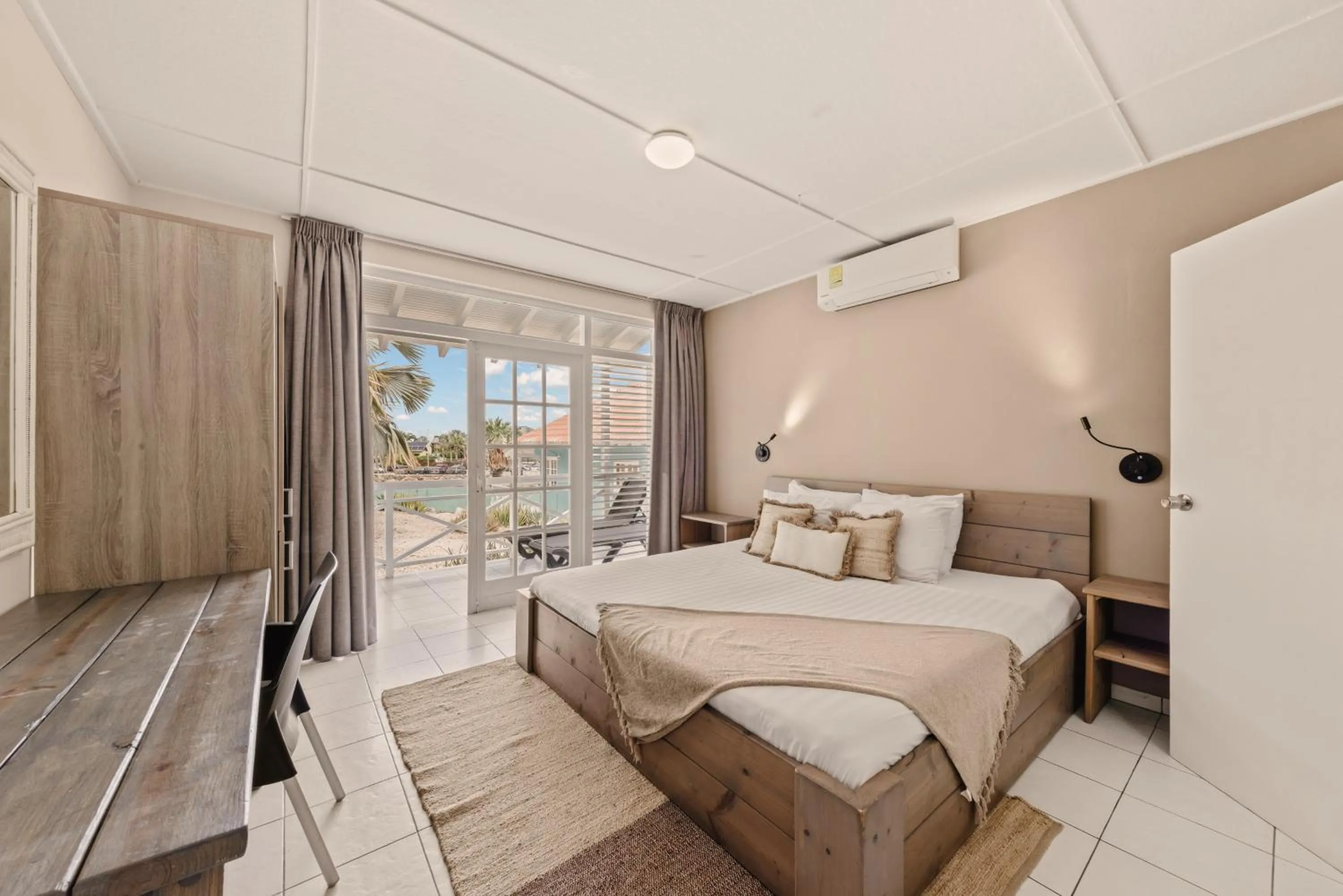 Bed in Bon Bini Resort Curacao