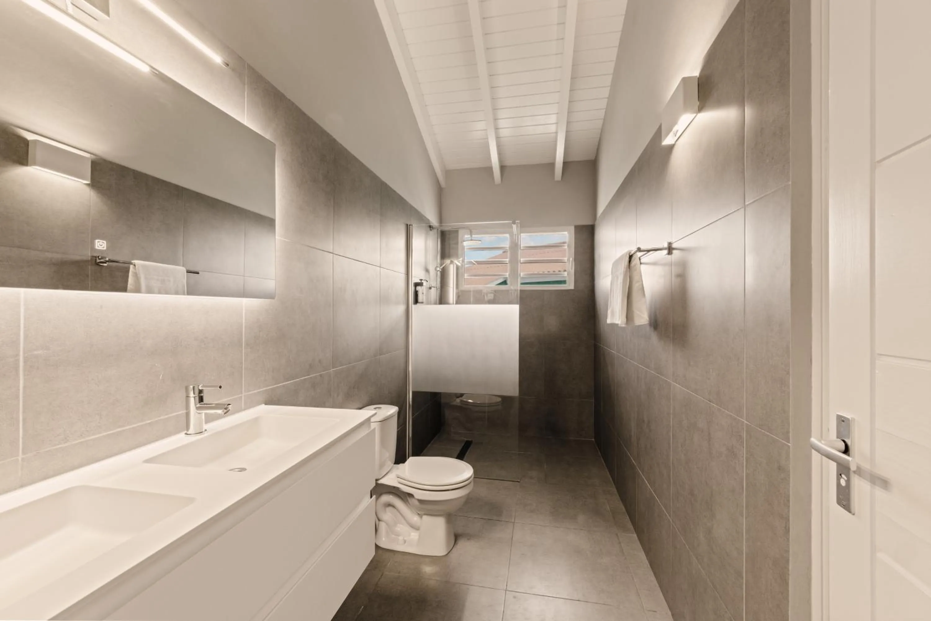 Bathroom in Bon Bini Resort Curacao