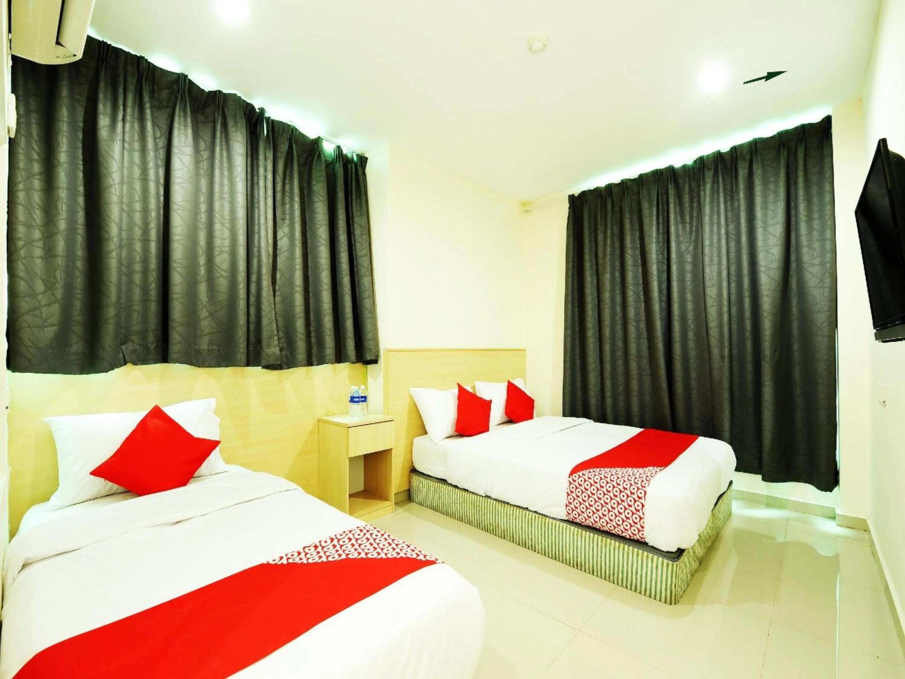 Bedroom in OYO 1055 Batu Caves Star Hotel