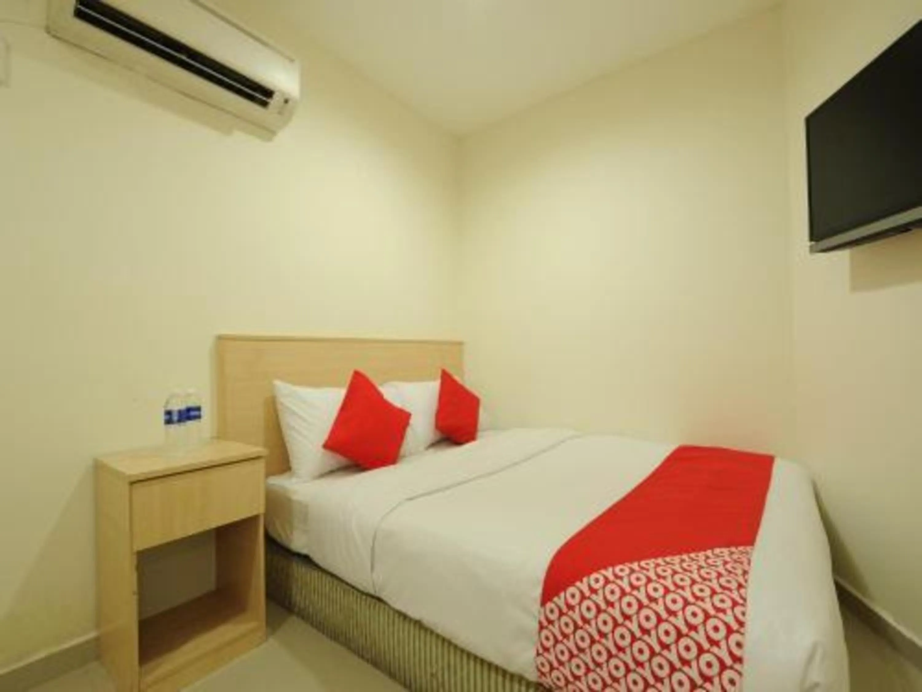 Bedroom in OYO 1055 Batu Caves Star Hotel