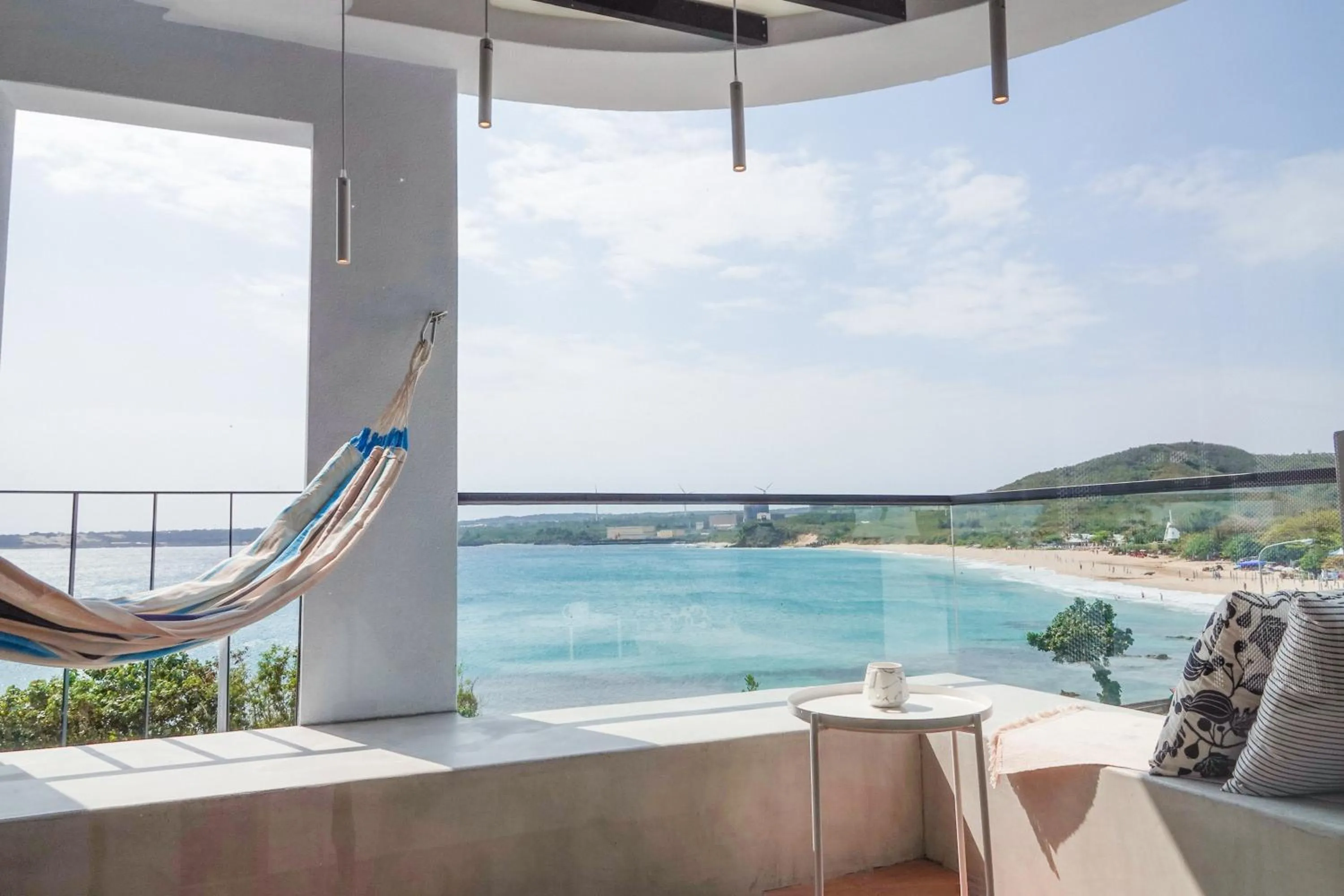 Patio in Sunshine Liv.