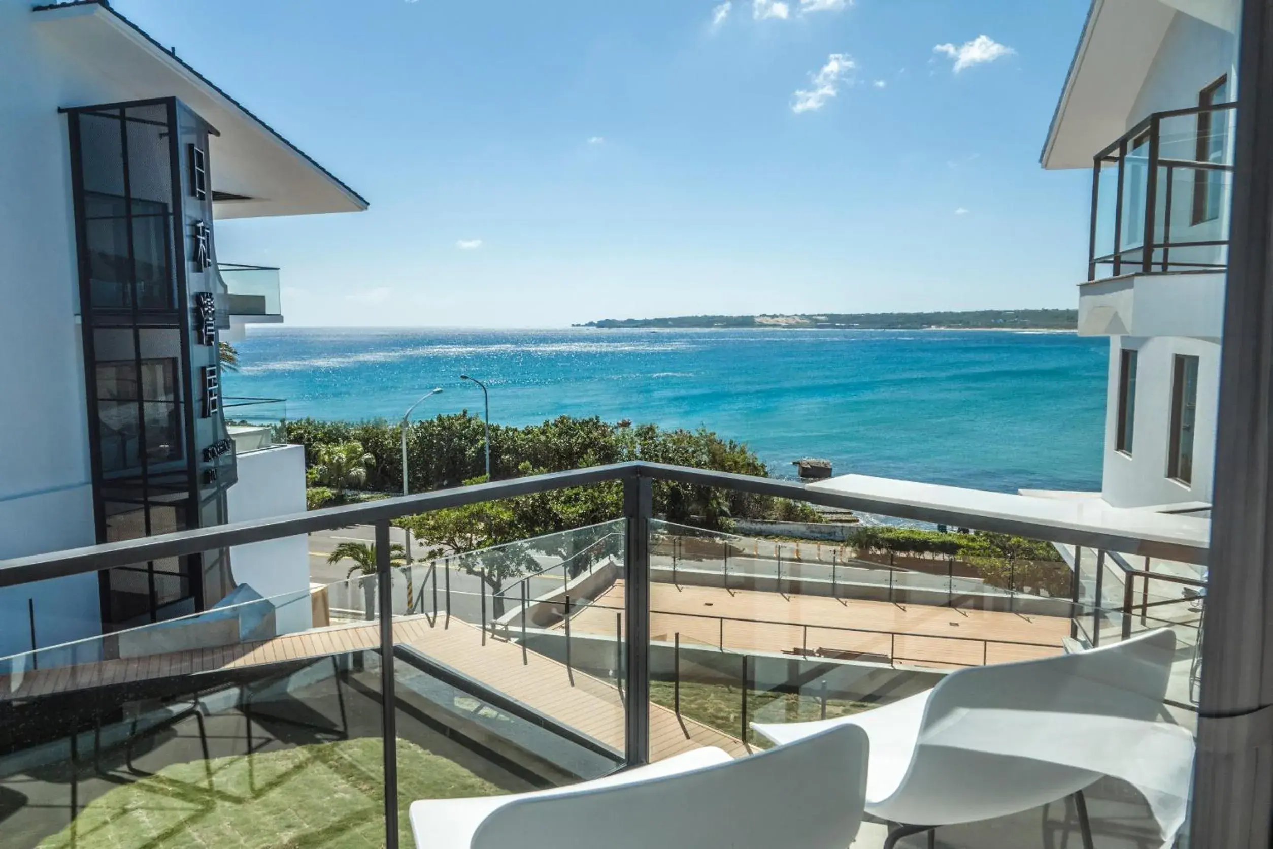 Quadruple Room with Sea View in Sunshine Liv. Quadruple Room with Sea View in Sunshine Liv.