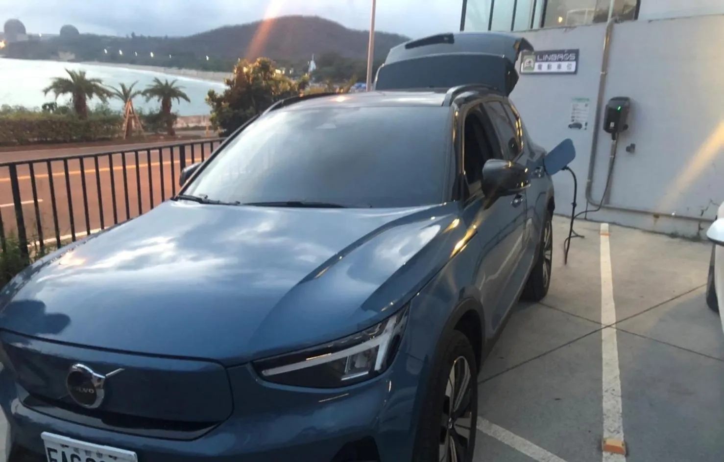 Area and facilities in Sunshine Liv.