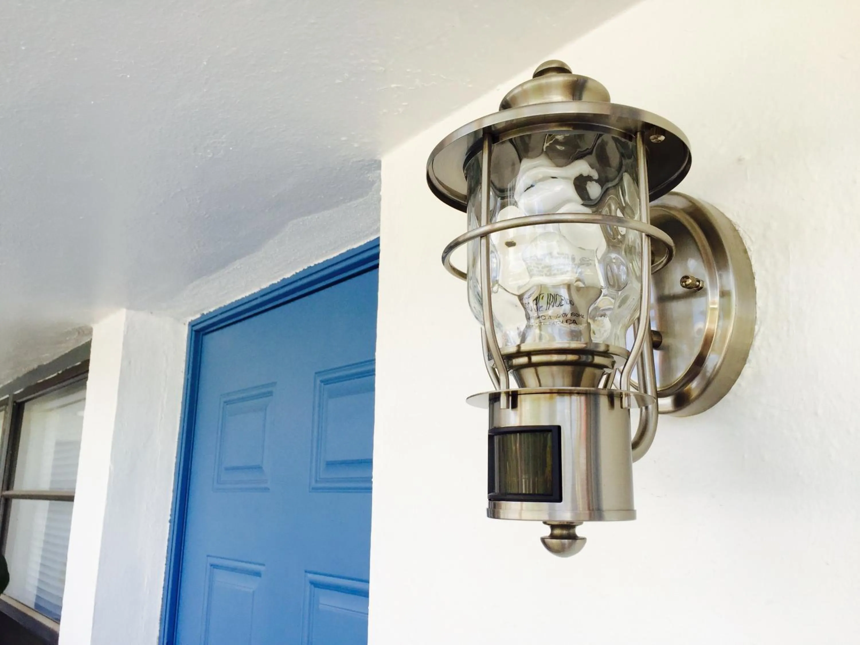 Decorative detail in Oasis Hotel