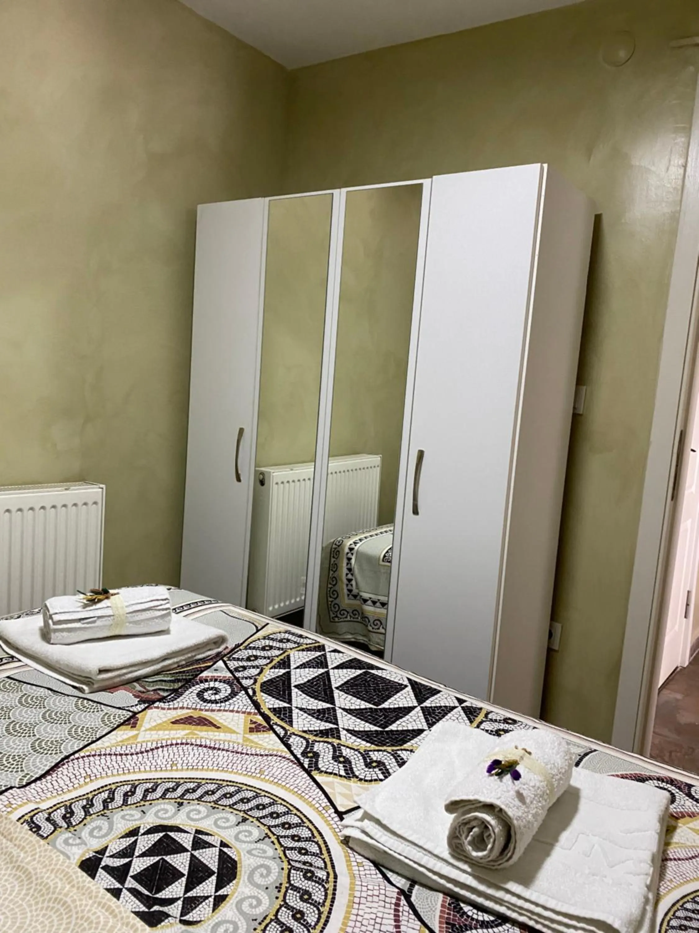 Bed in Elele Boutique Aparts