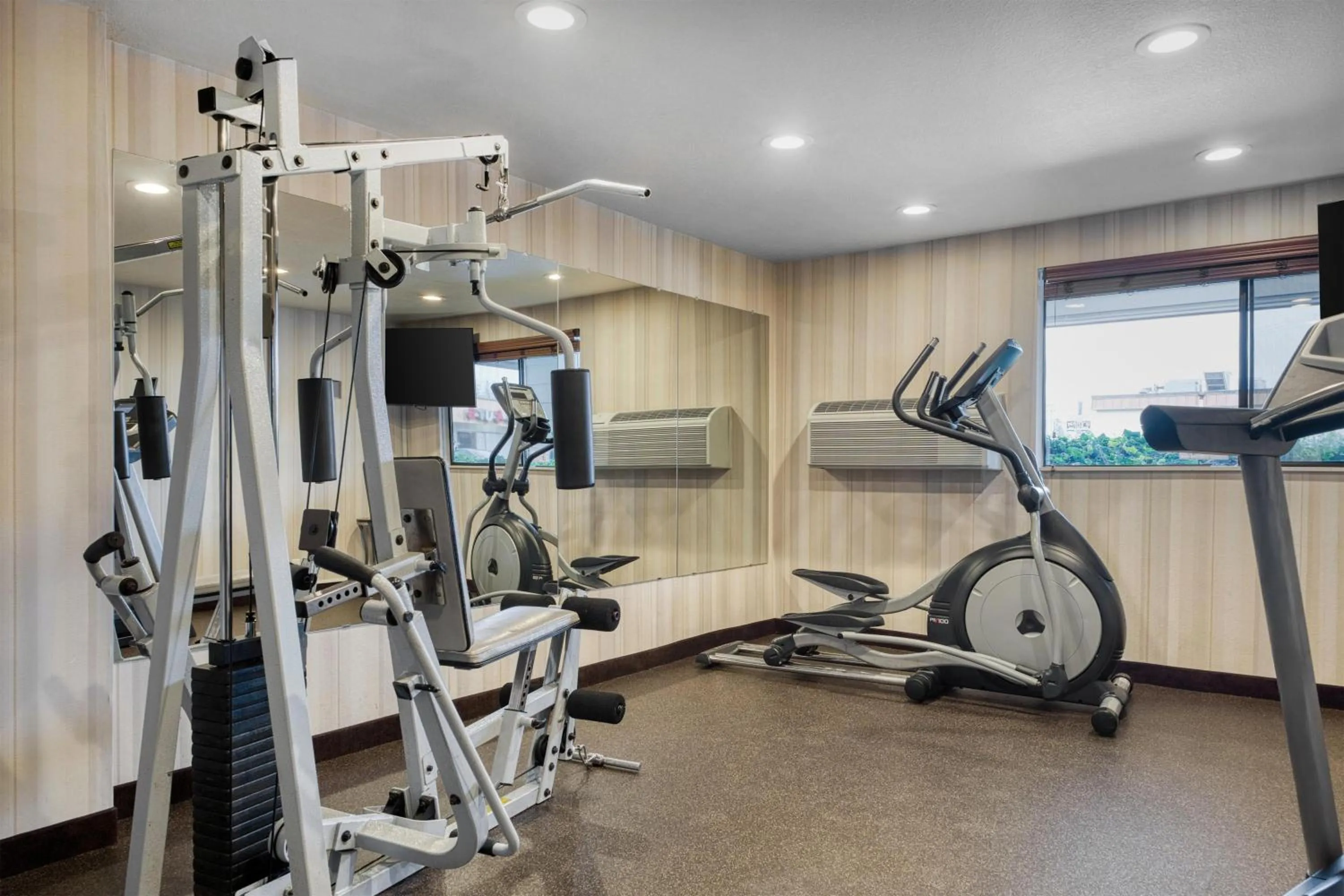 Fitness centre/facilities in Best Western Alderwood