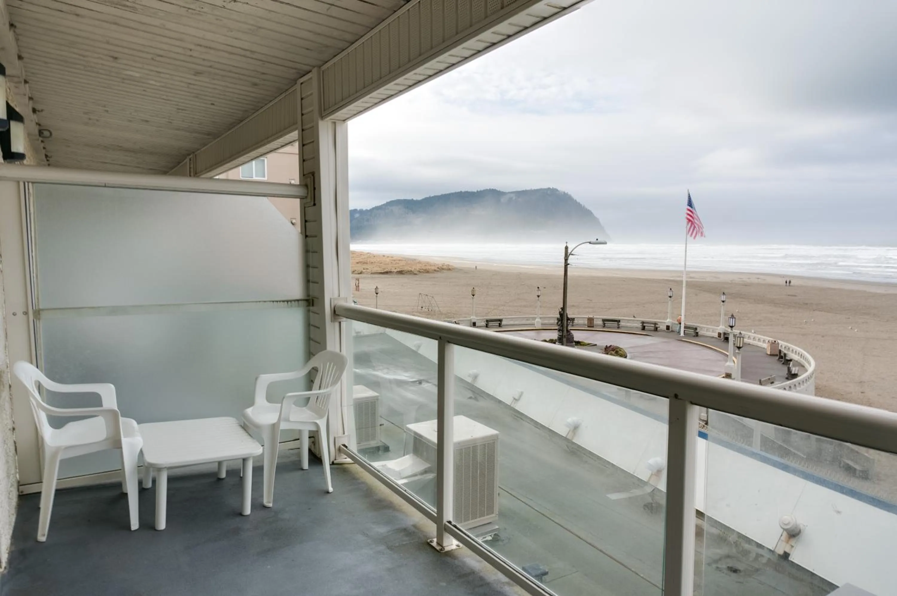 Balcony/Terrace in Promenade Inn & Suites Oceanfront