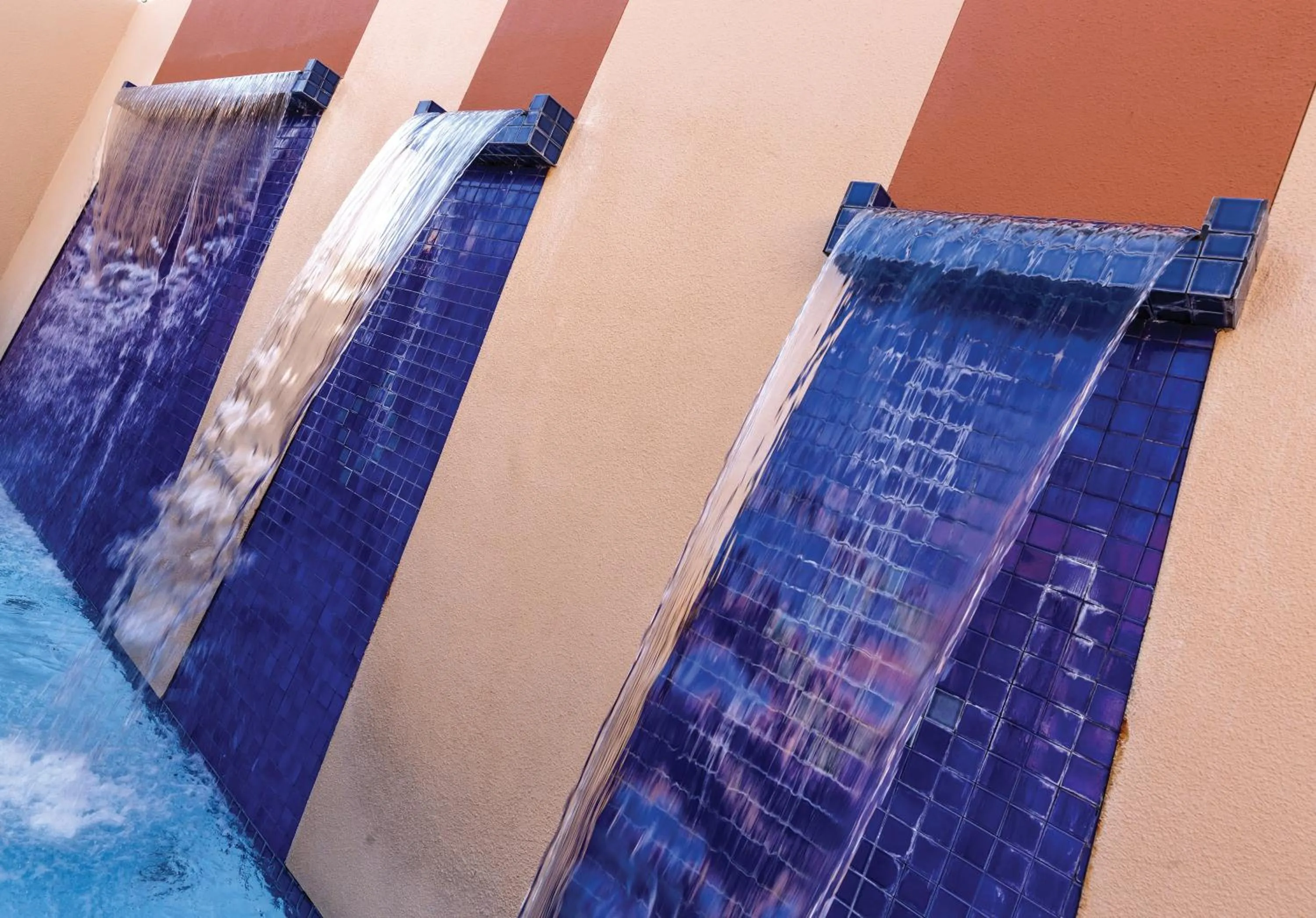 Swimming pool in Orange Tree Resort