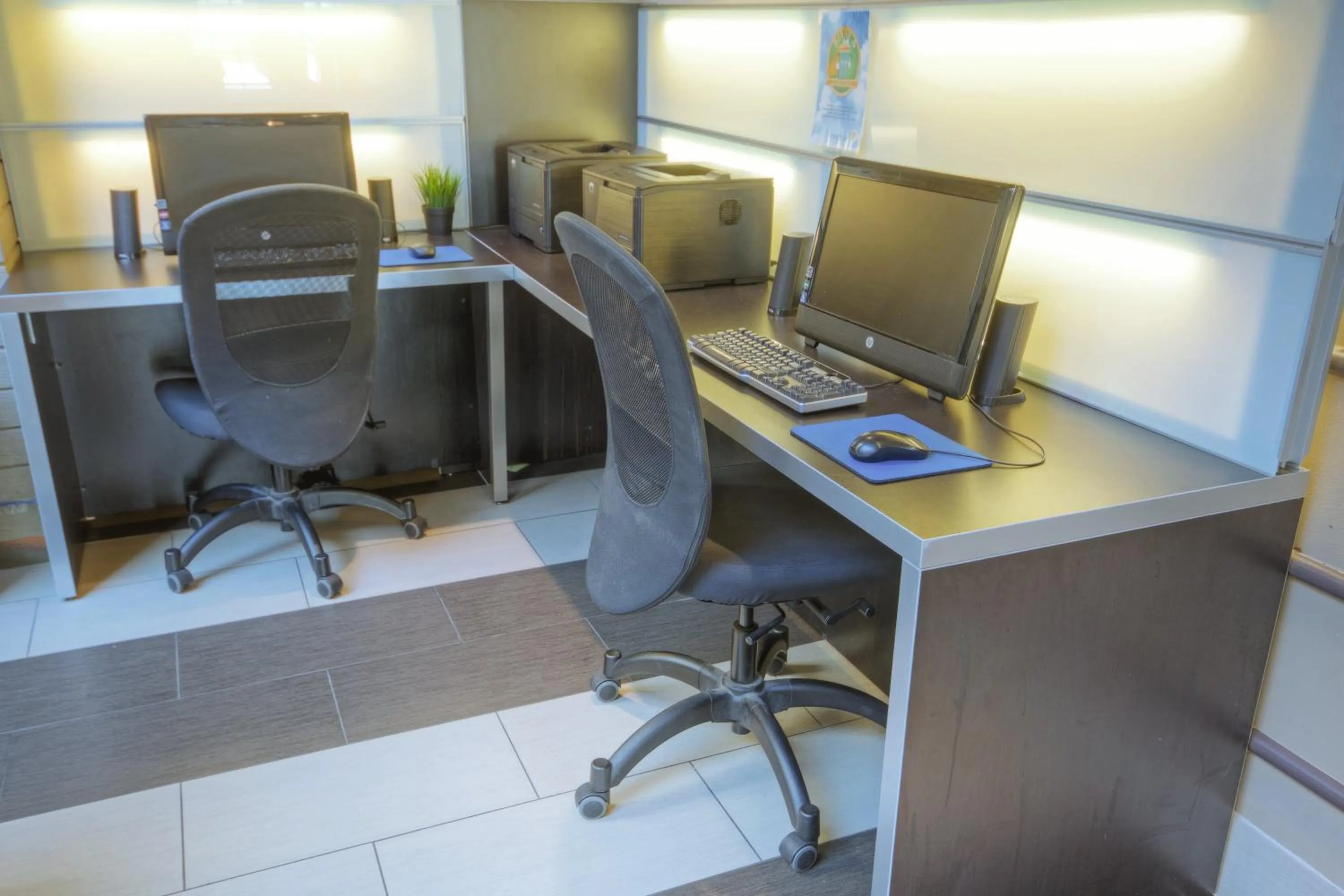 Business facilities in Orange Tree Resort