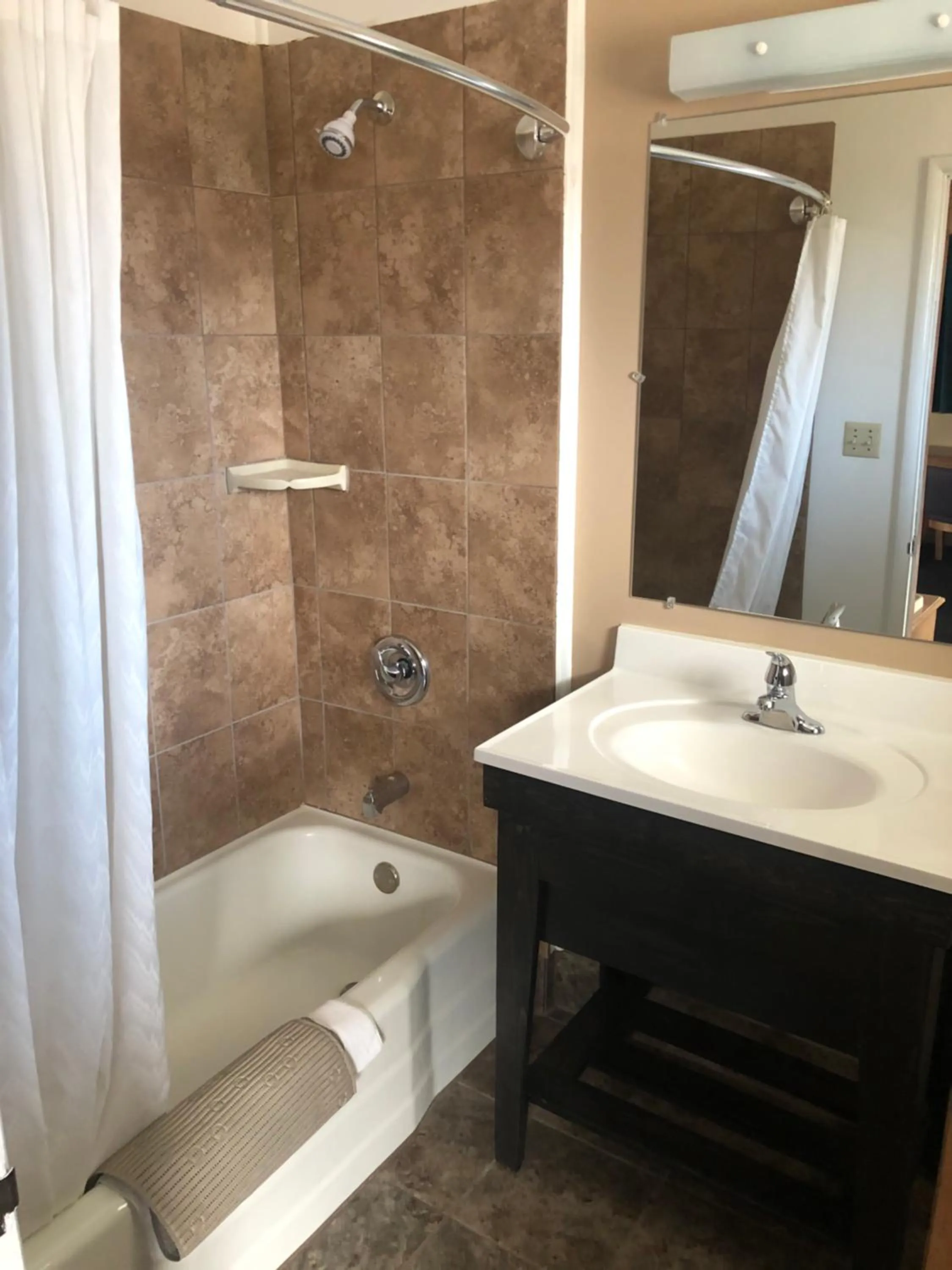 Bathroom in Meadowcliff Lodge Coleville