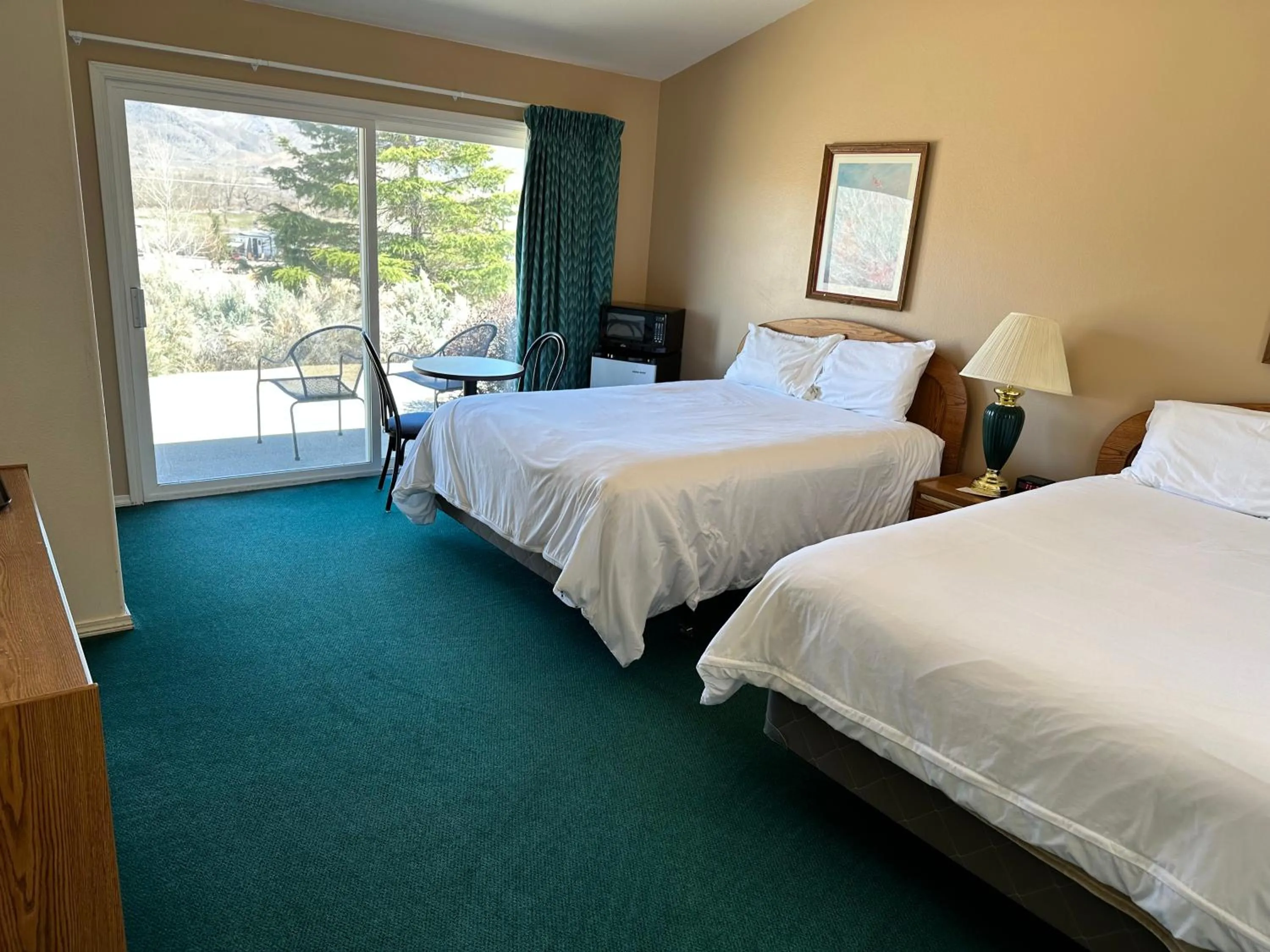 Bed in Meadowcliff Lodge Coleville