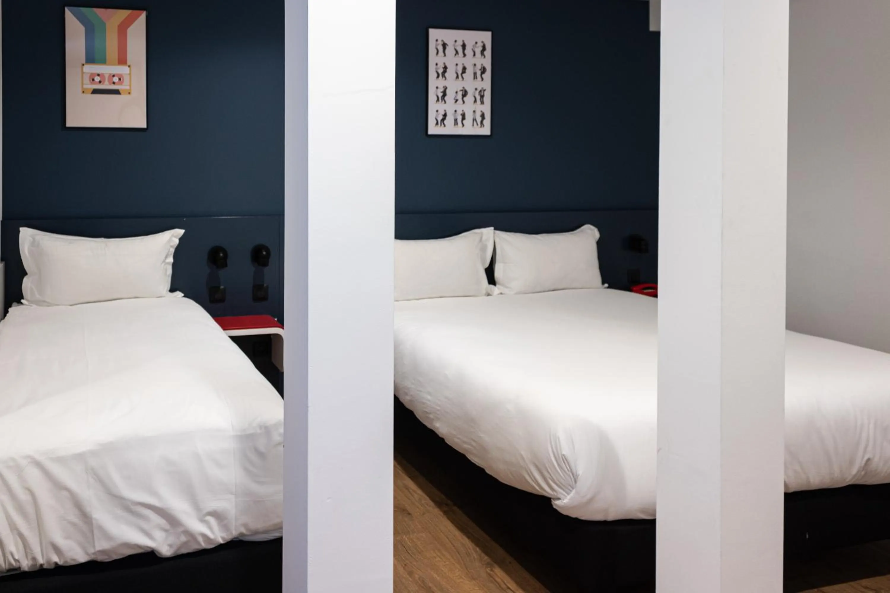 Bed in ClapClap Hôtel, Food & Bar