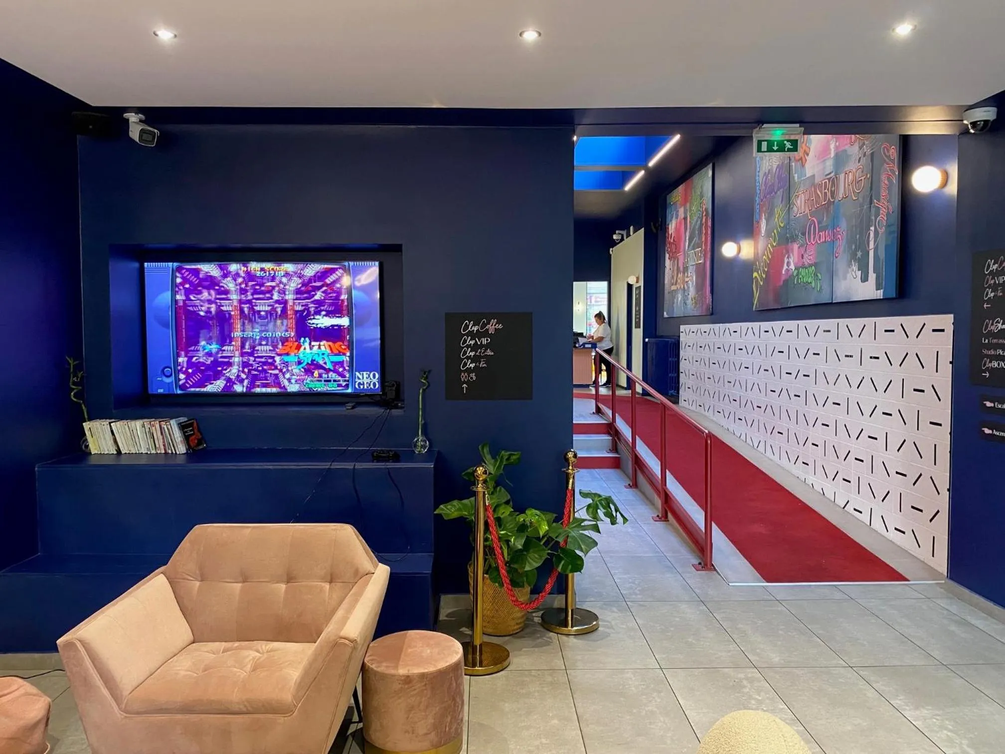 Area and facilities in ClapClap Hôtel, Food & Bar