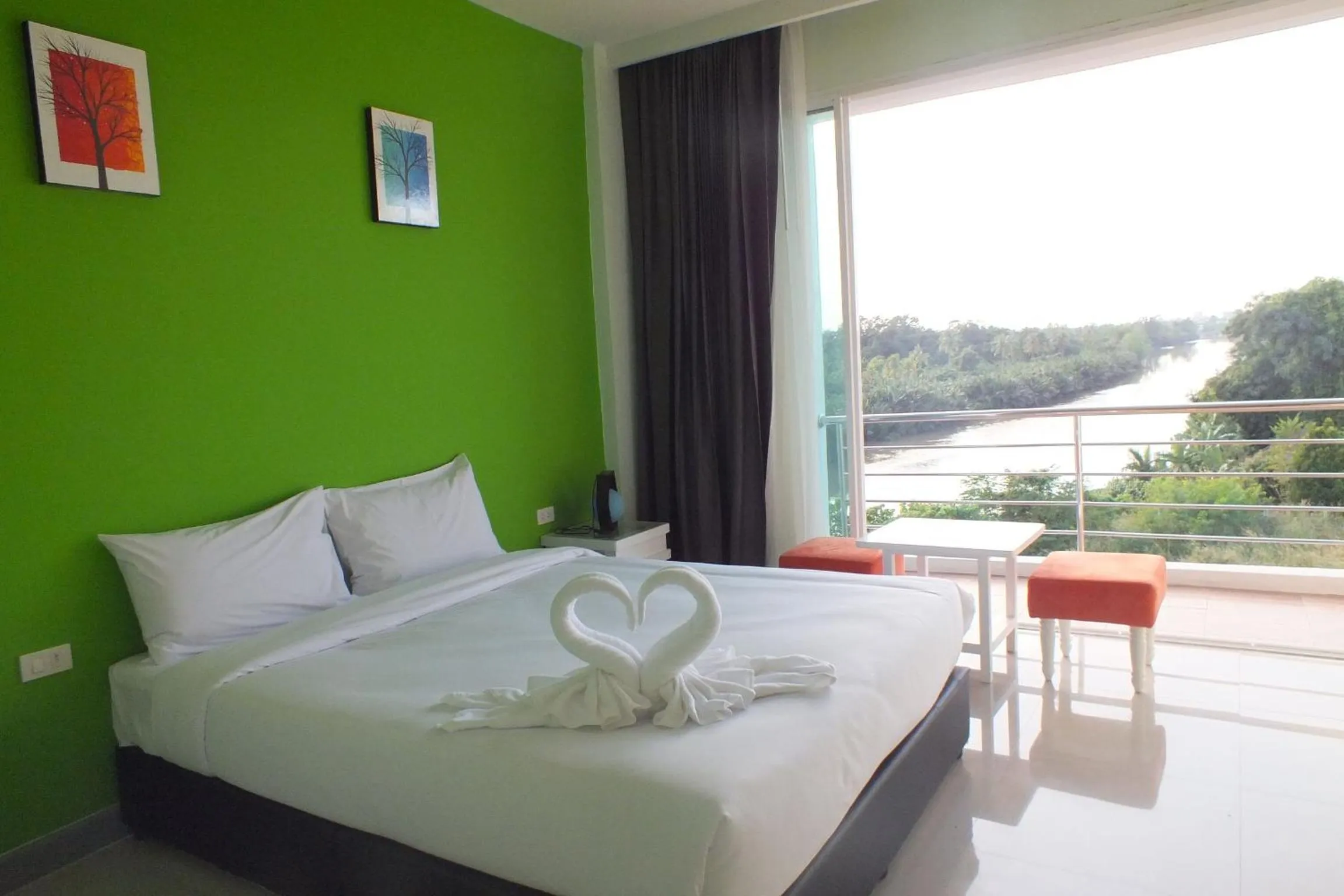 River view, Bed in Like Residence