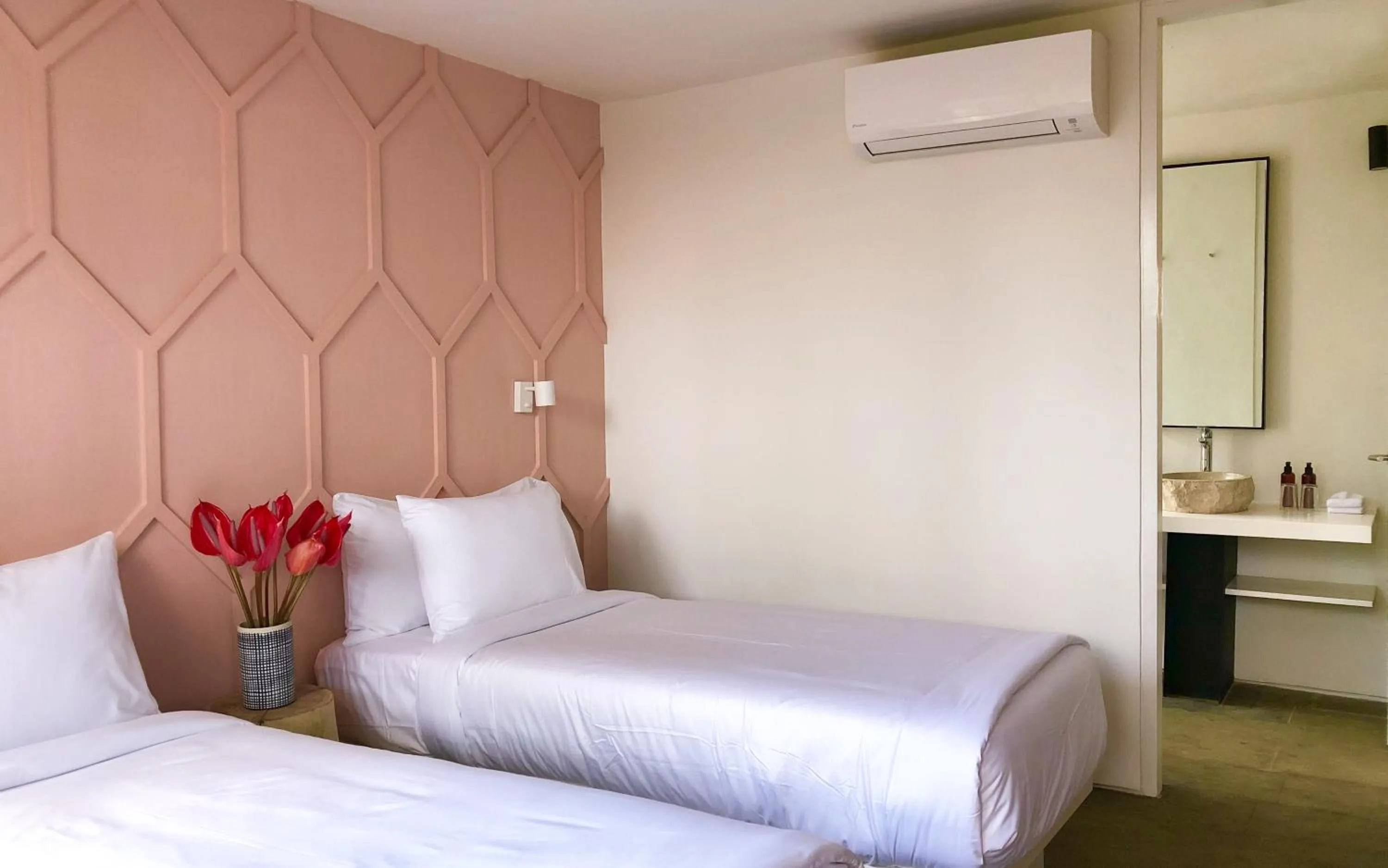 Bedroom, Bed in Origin Uluwatu