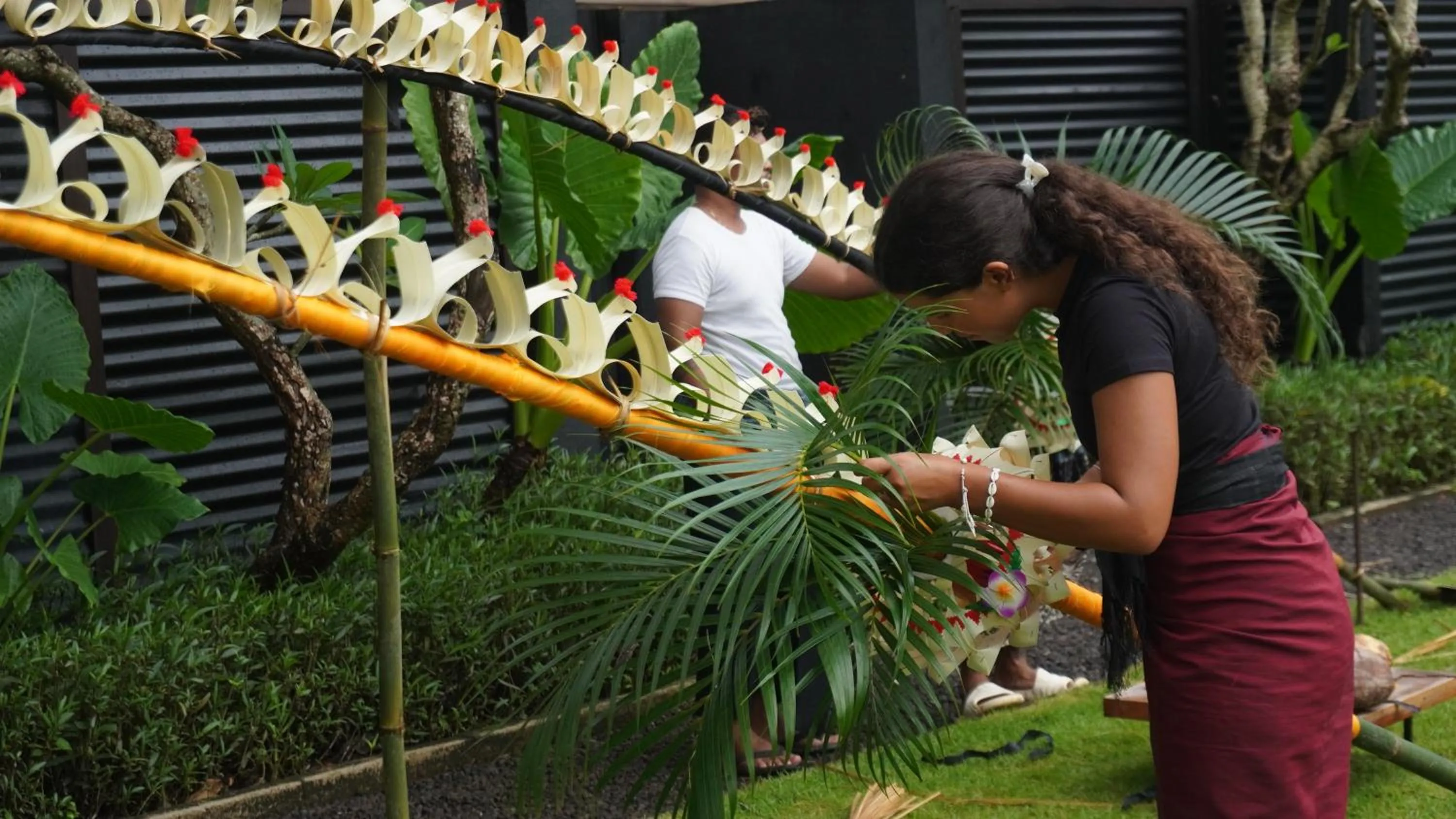People in Origin Uluwatu