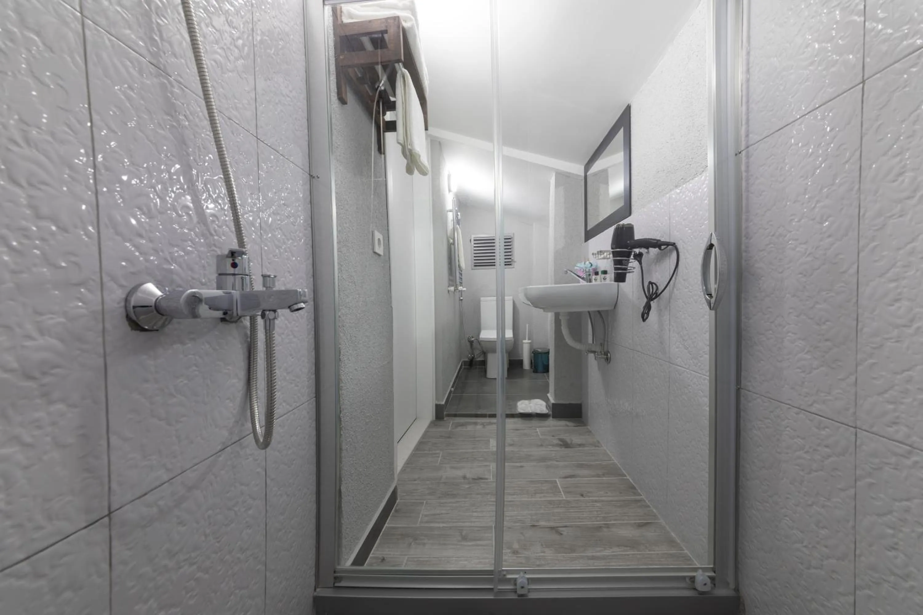 Shower in ROYAL TAKSIM SUITES