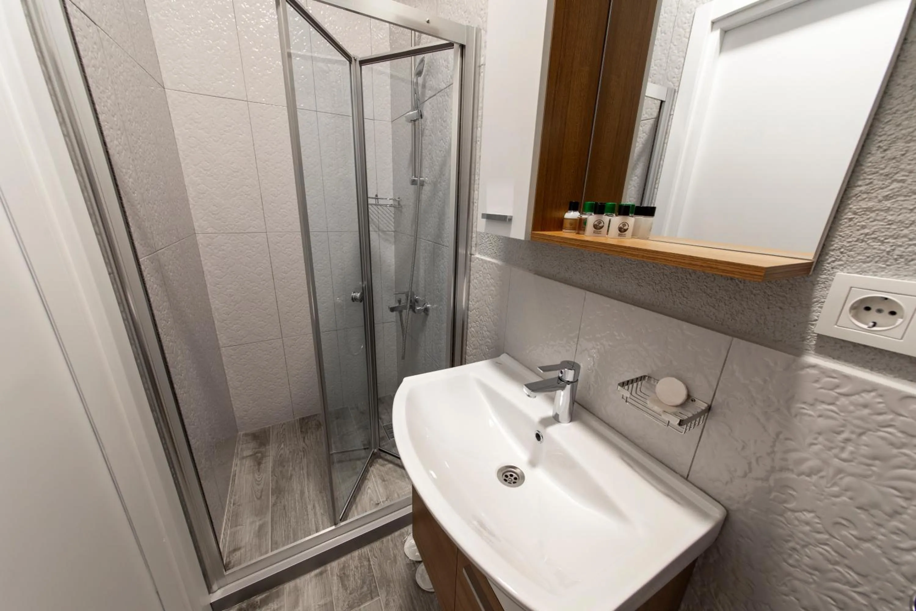 Shower in ROYAL TAKSIM SUITES