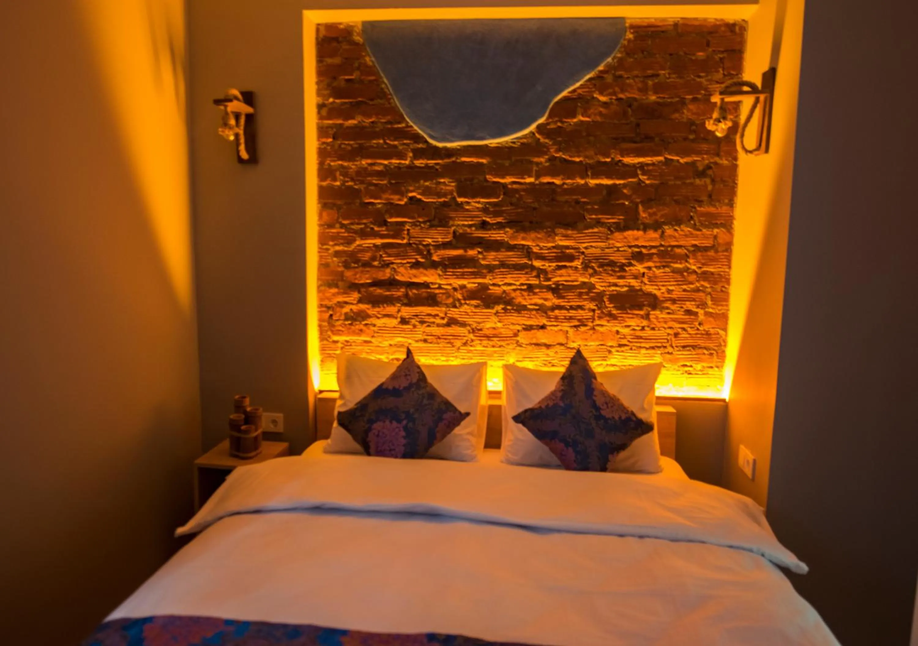 Bed in ROYAL TAKSIM SUITES