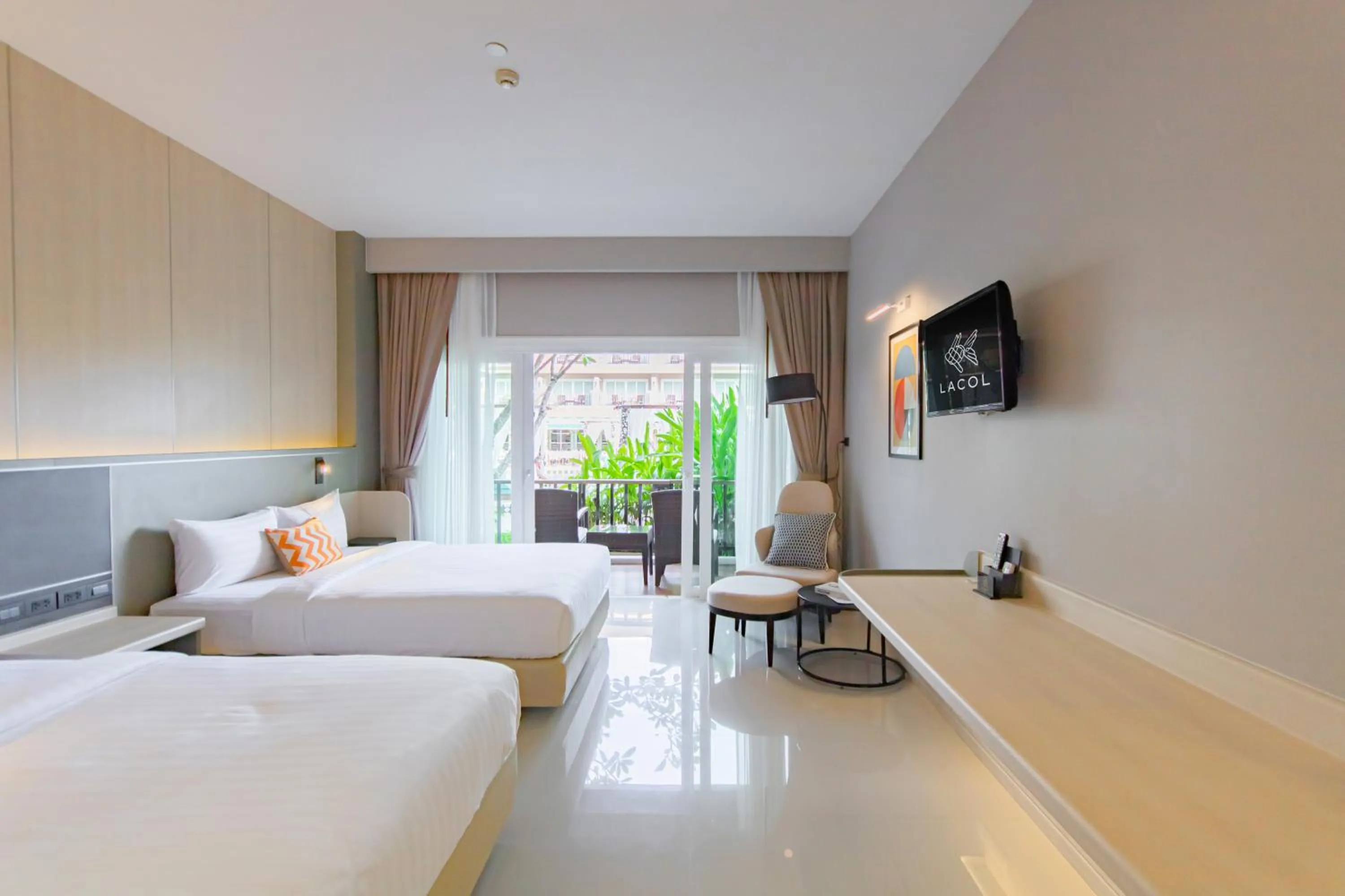 Bed in Lacol Khao Yai - A Chatrium Collection