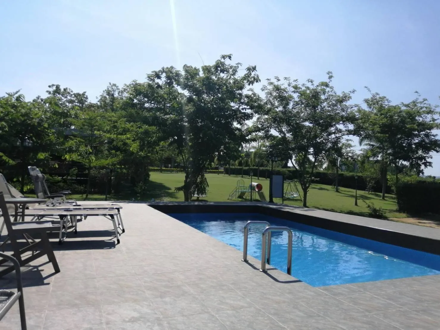 Swimming pool in Ma Villa Khao Yai