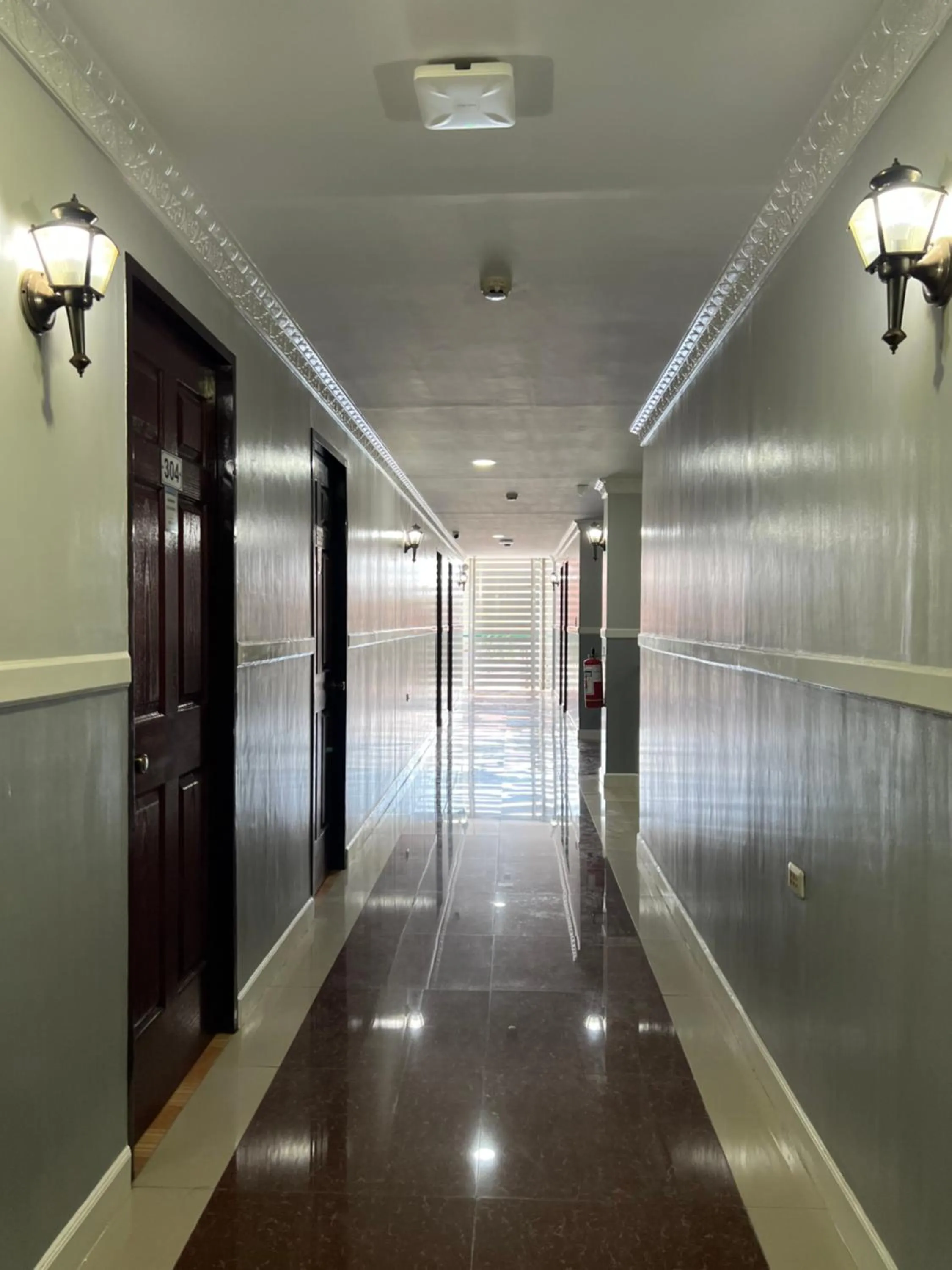 Property building in Ging-Ging Tourist Inn