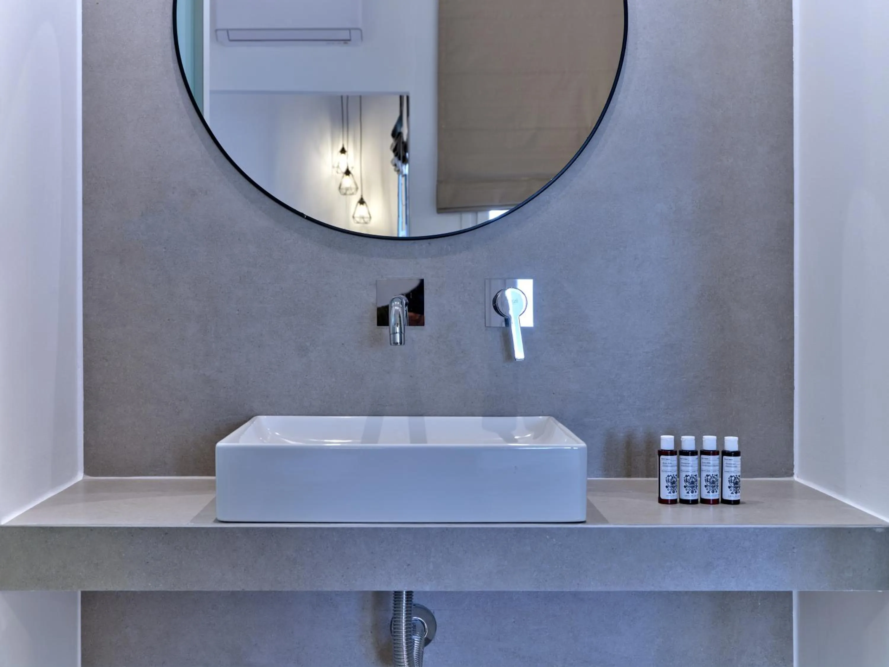 Bathroom in Acropolis