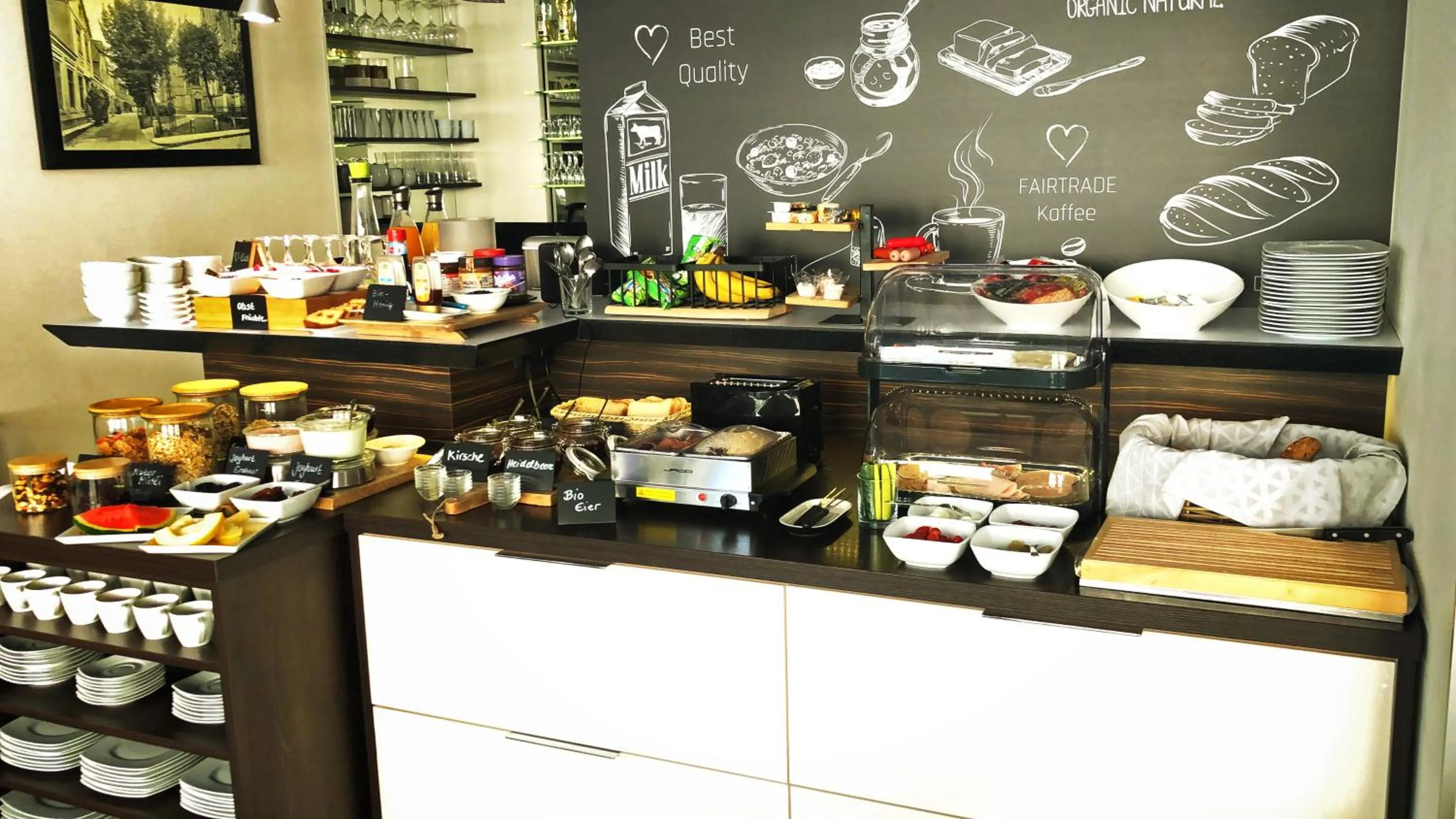 Buffet breakfast in Hotel im Wigbold