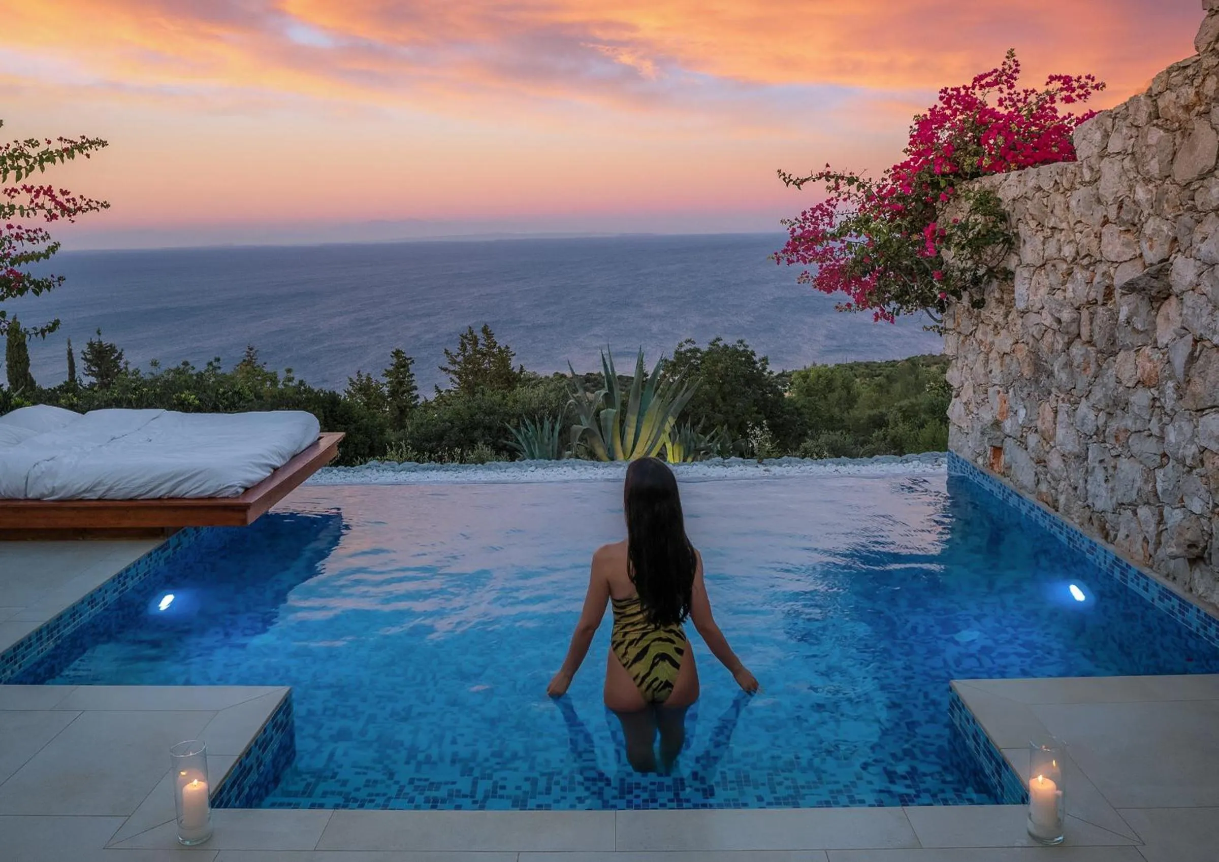 Swimming pool in Emerald Villas & Suites - The Finest Hotels Of The World