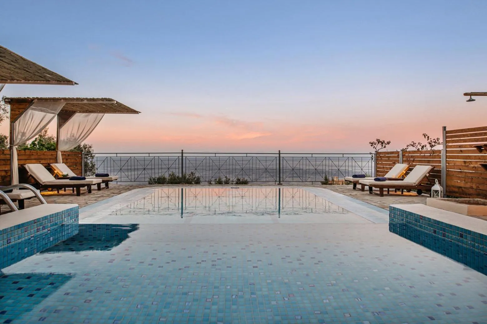 Swimming pool in Emerald Villas & Suites - The Finest Hotels Of The World