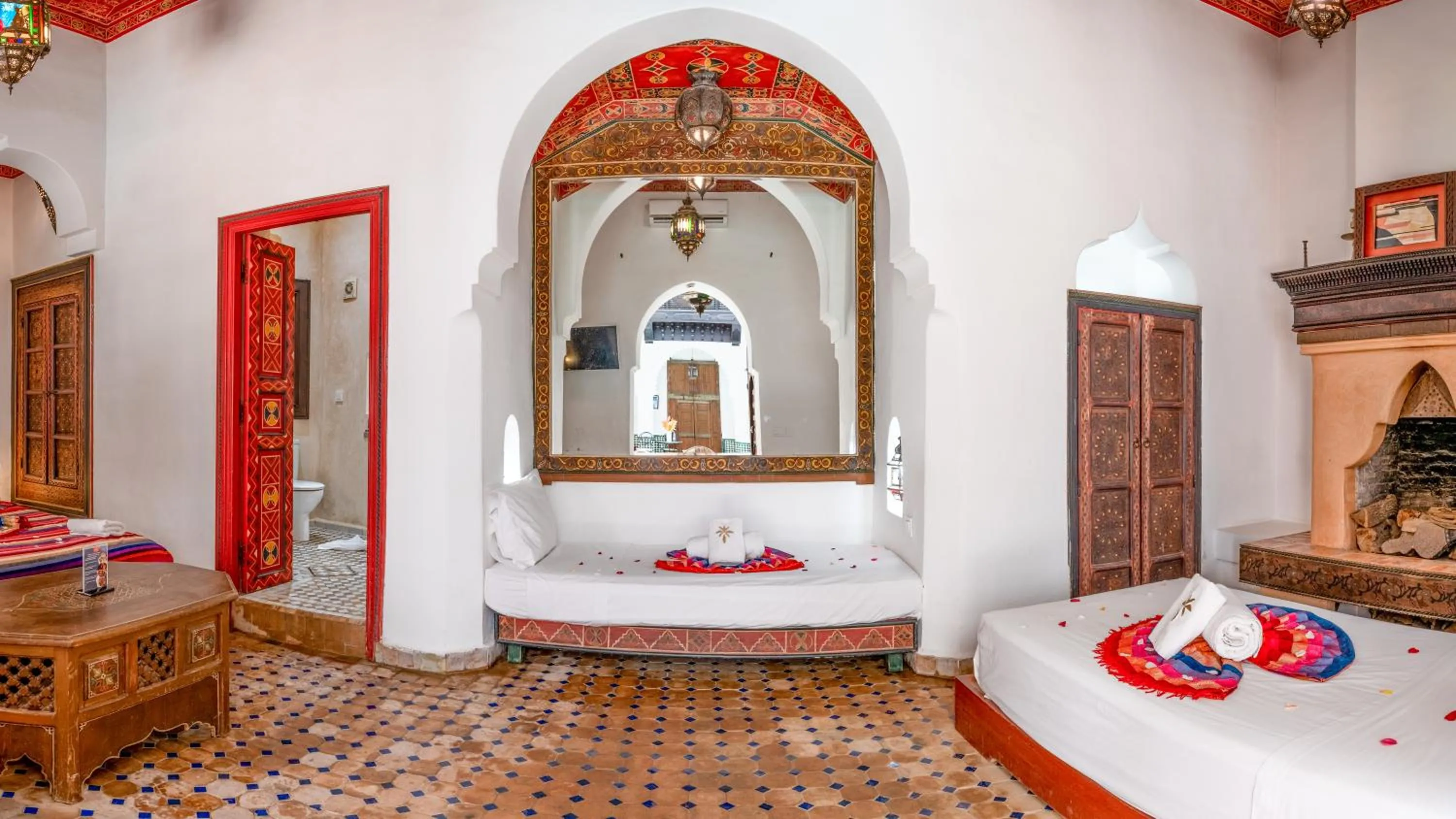 TV and multimedia, Bed in Riad Ghali Hotel & SPA