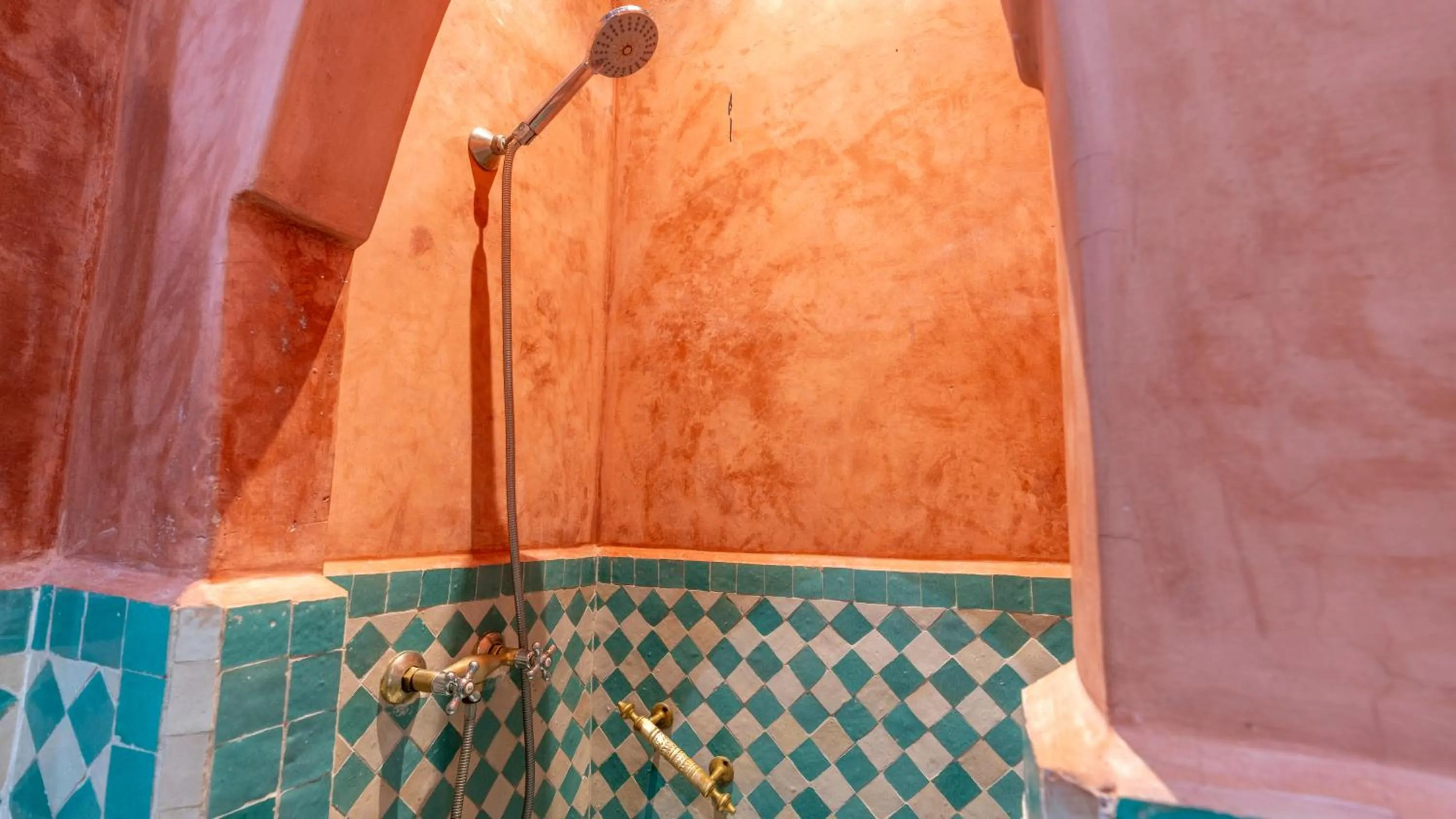 Shower in Riad Ghali Hotel & SPA