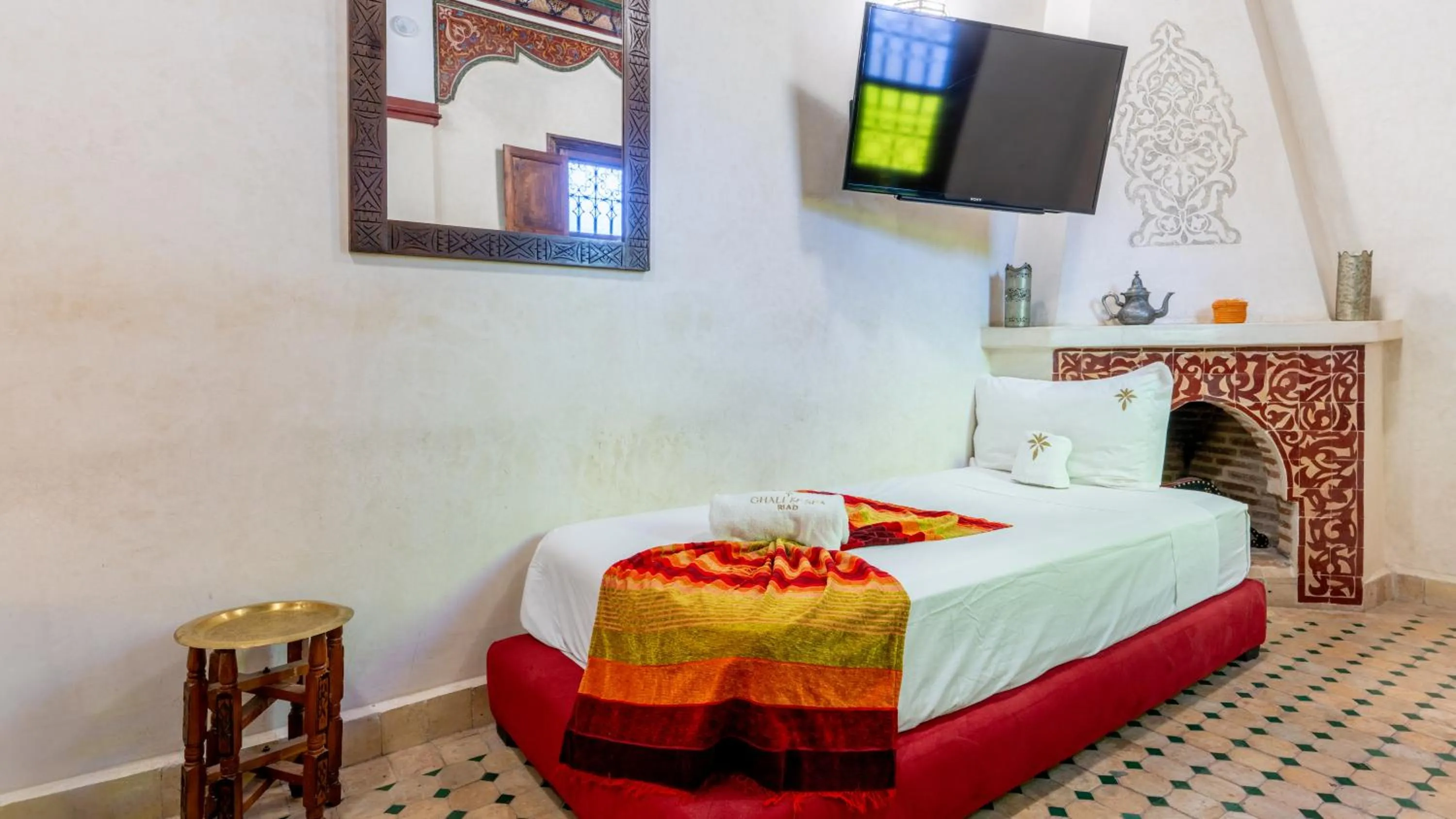 Bed in Riad Ghali Hotel & SPA