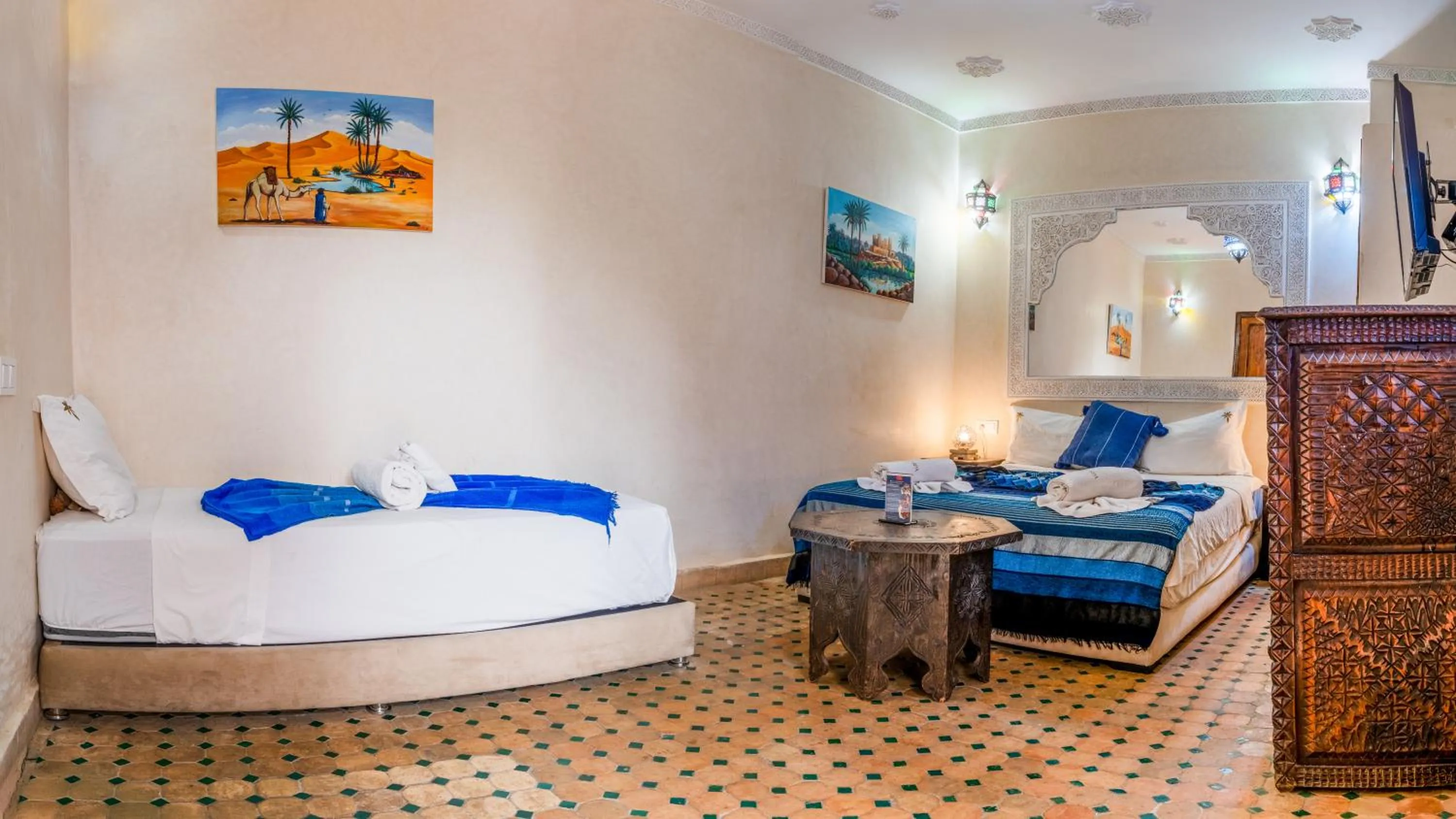 TV and multimedia, Bed in Riad Ghali Hotel & SPA