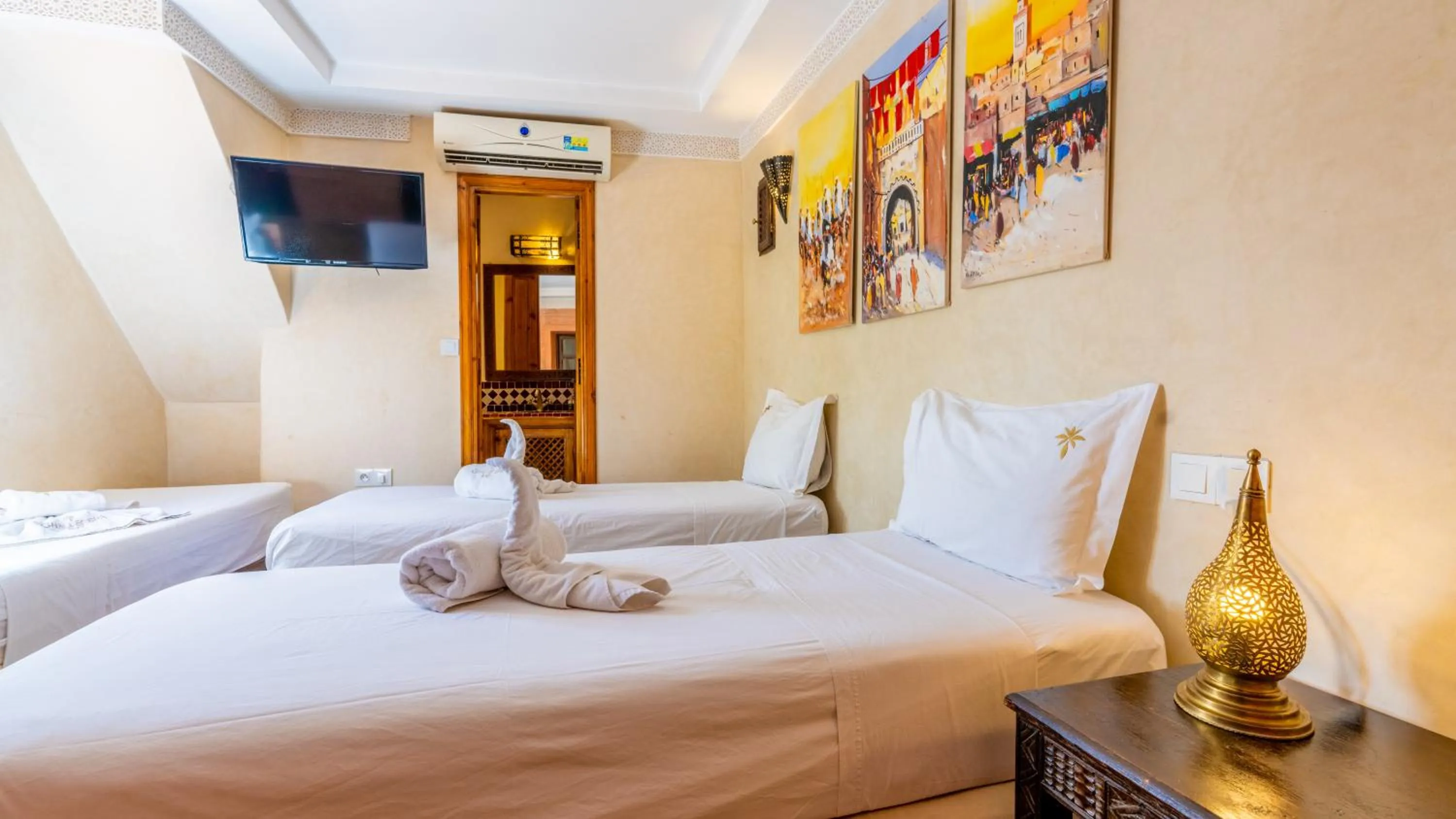 Bedroom, Bed in Riad Ghali Hotel & SPA