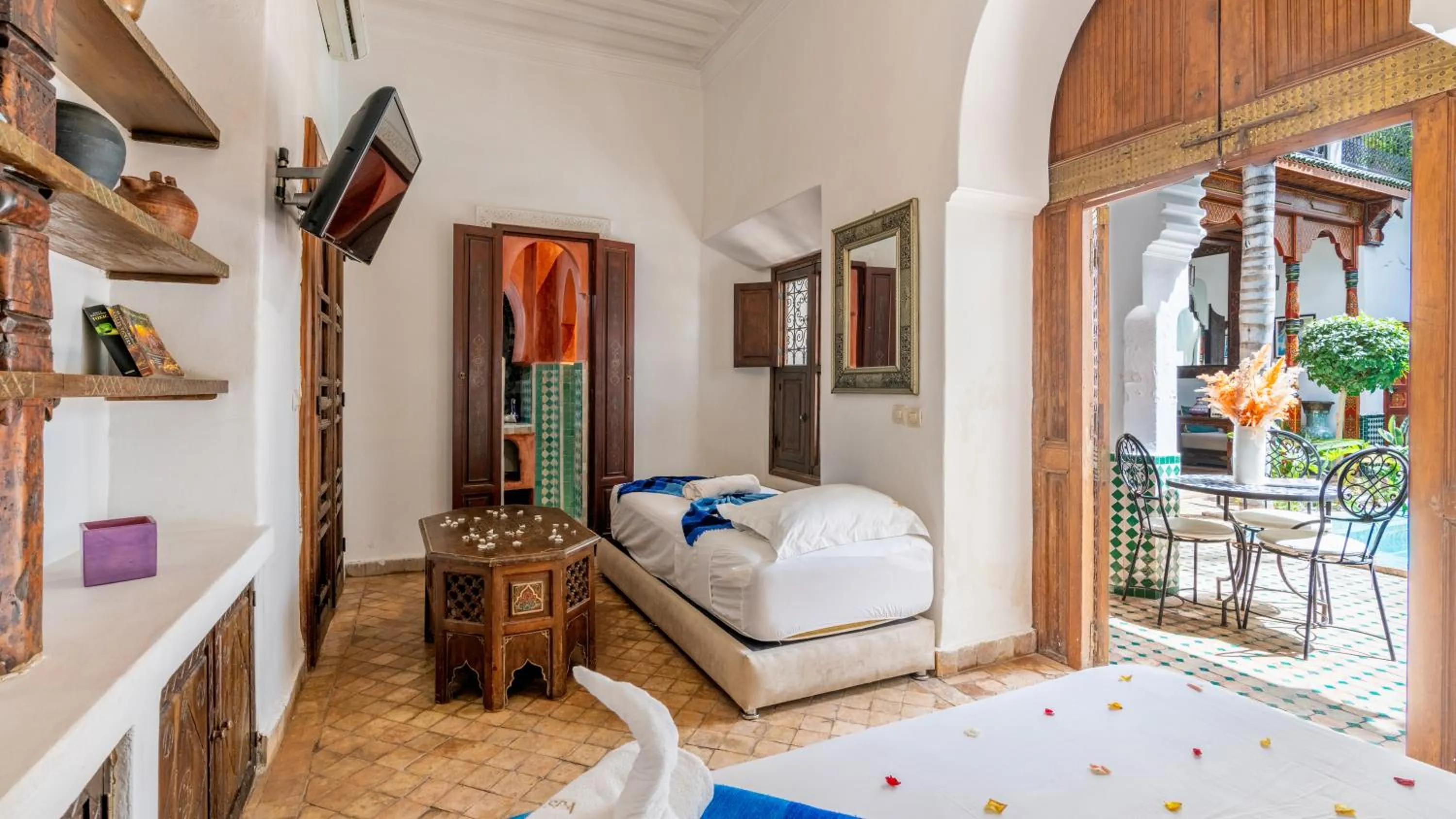 Bed in Riad Ghali Hotel & SPA
